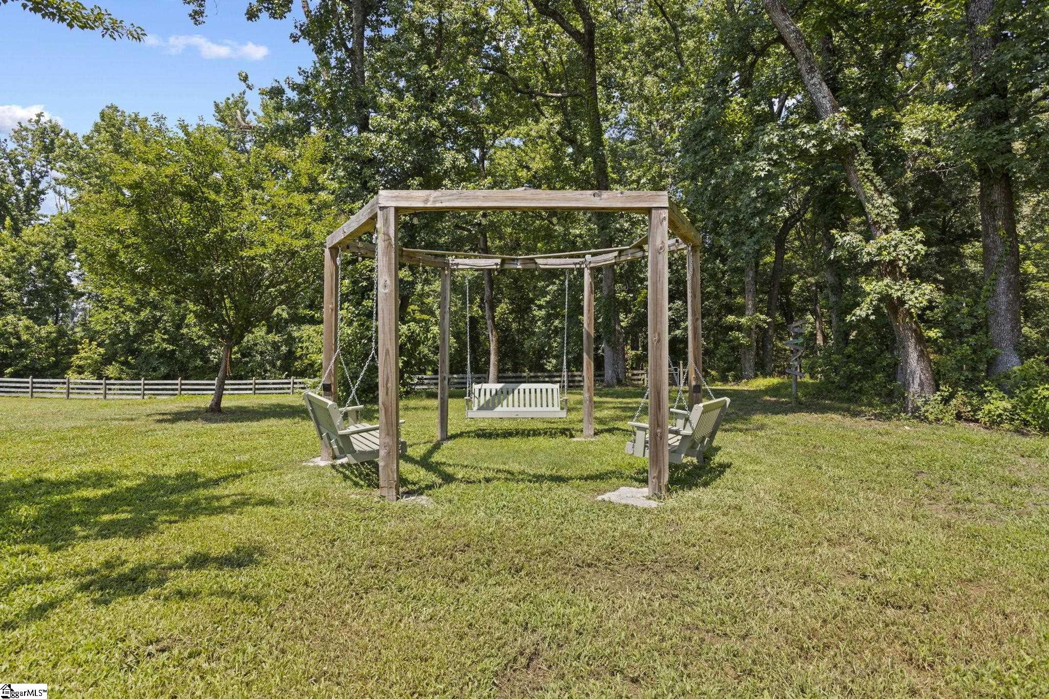 1000 Apple Valley Road Property Photo 45