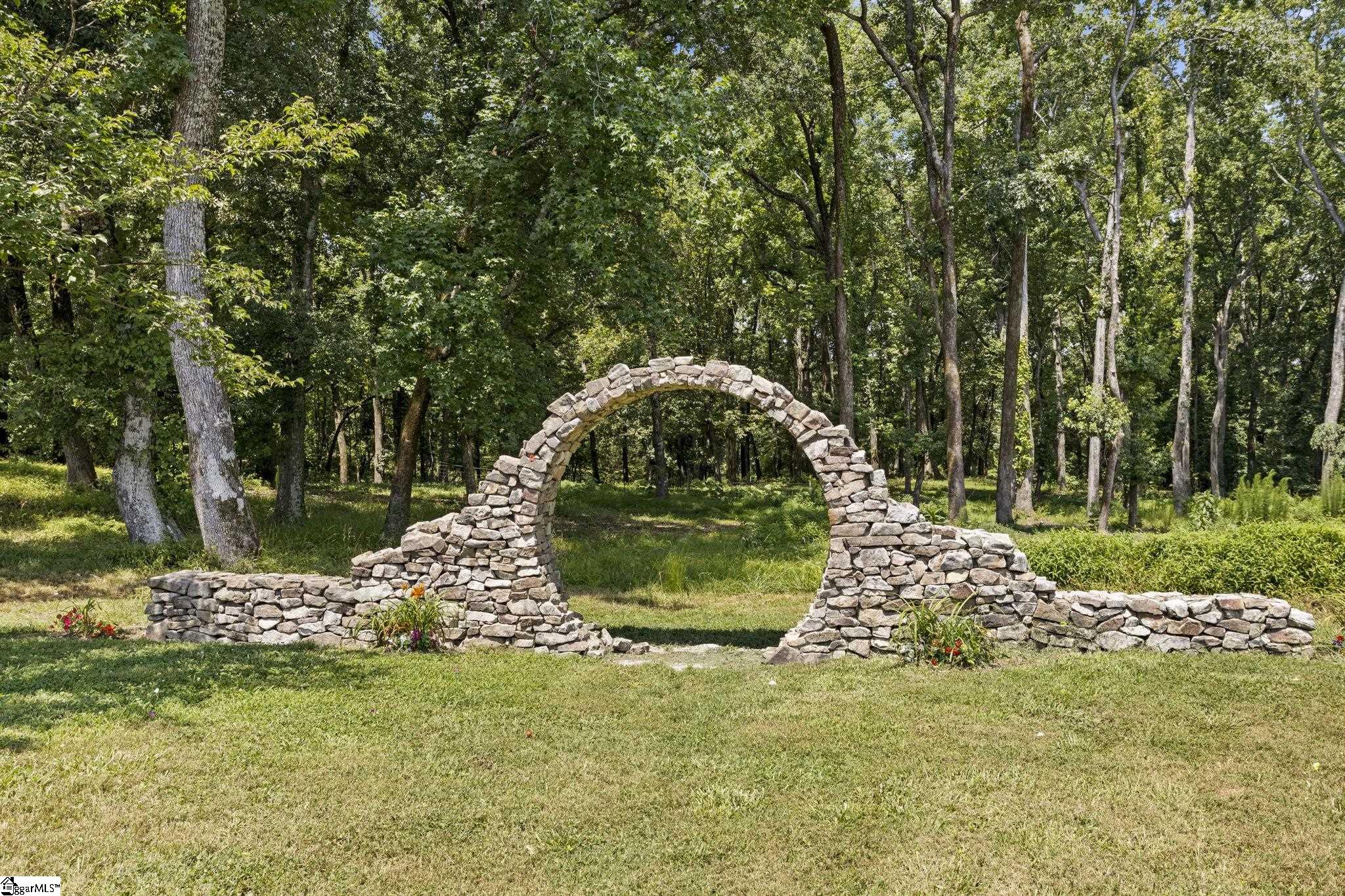 1000 Apple Valley Road Property Photo 46