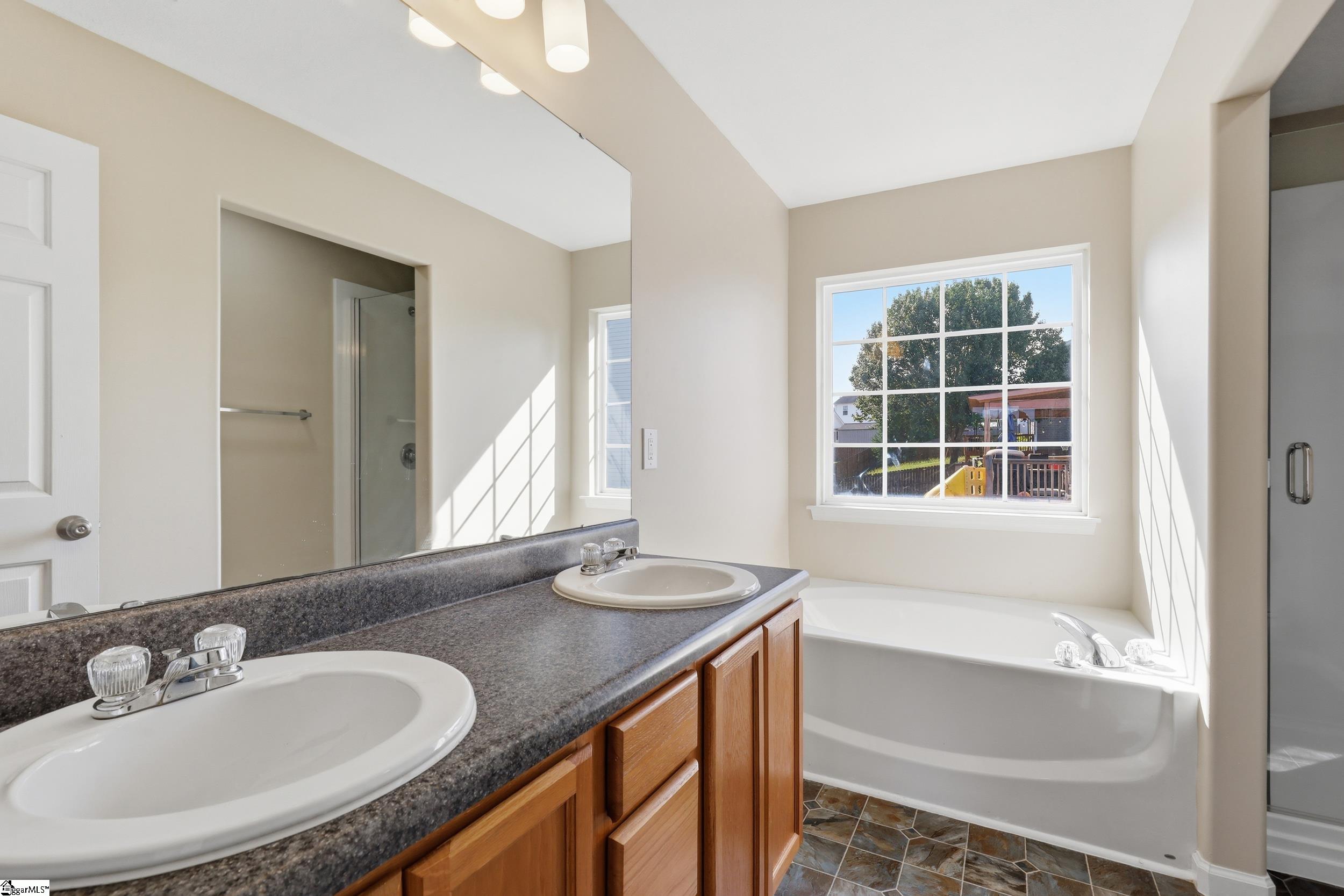 2 Gentian Court Property Photo 14