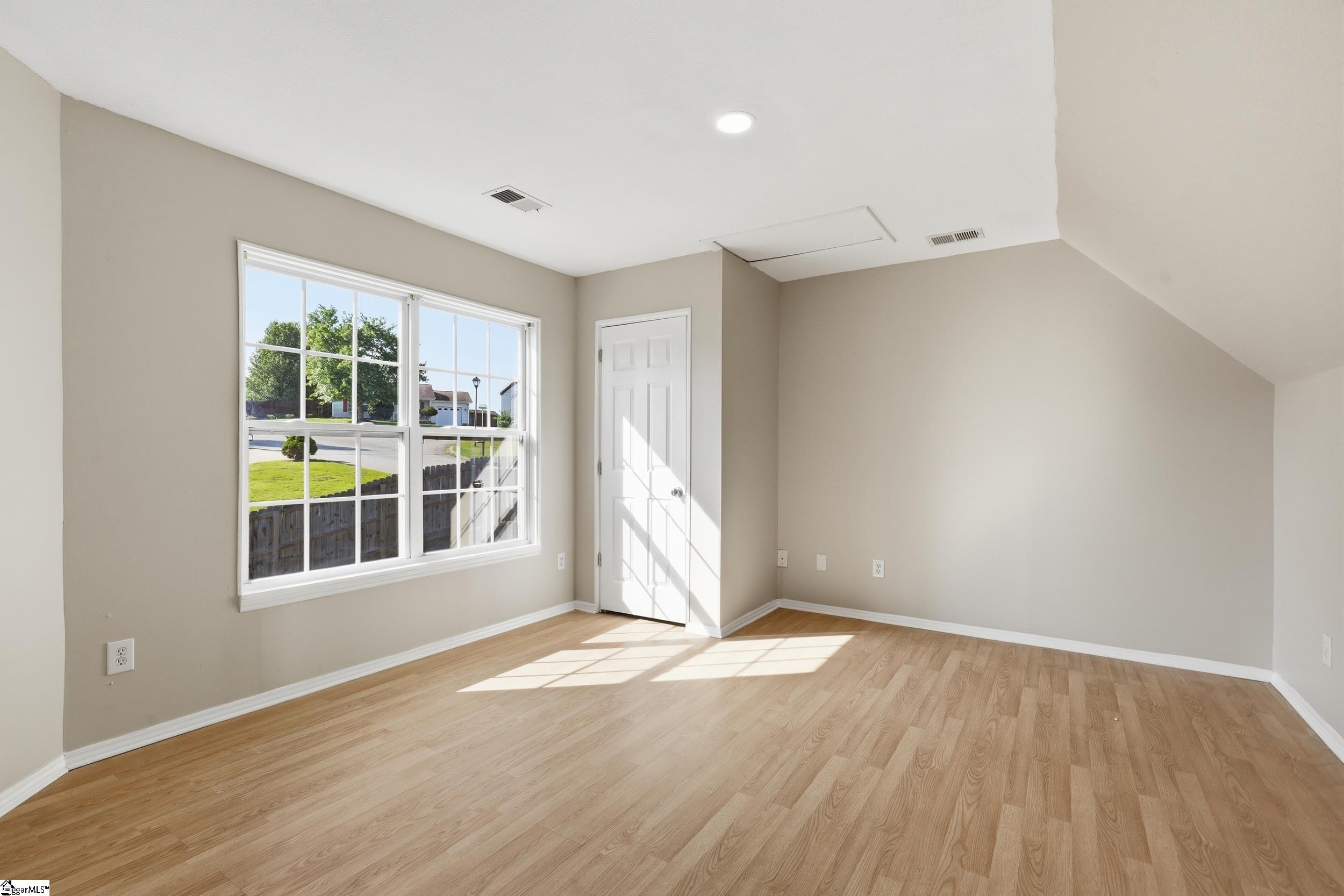 2 Gentian Court Property Photo 20