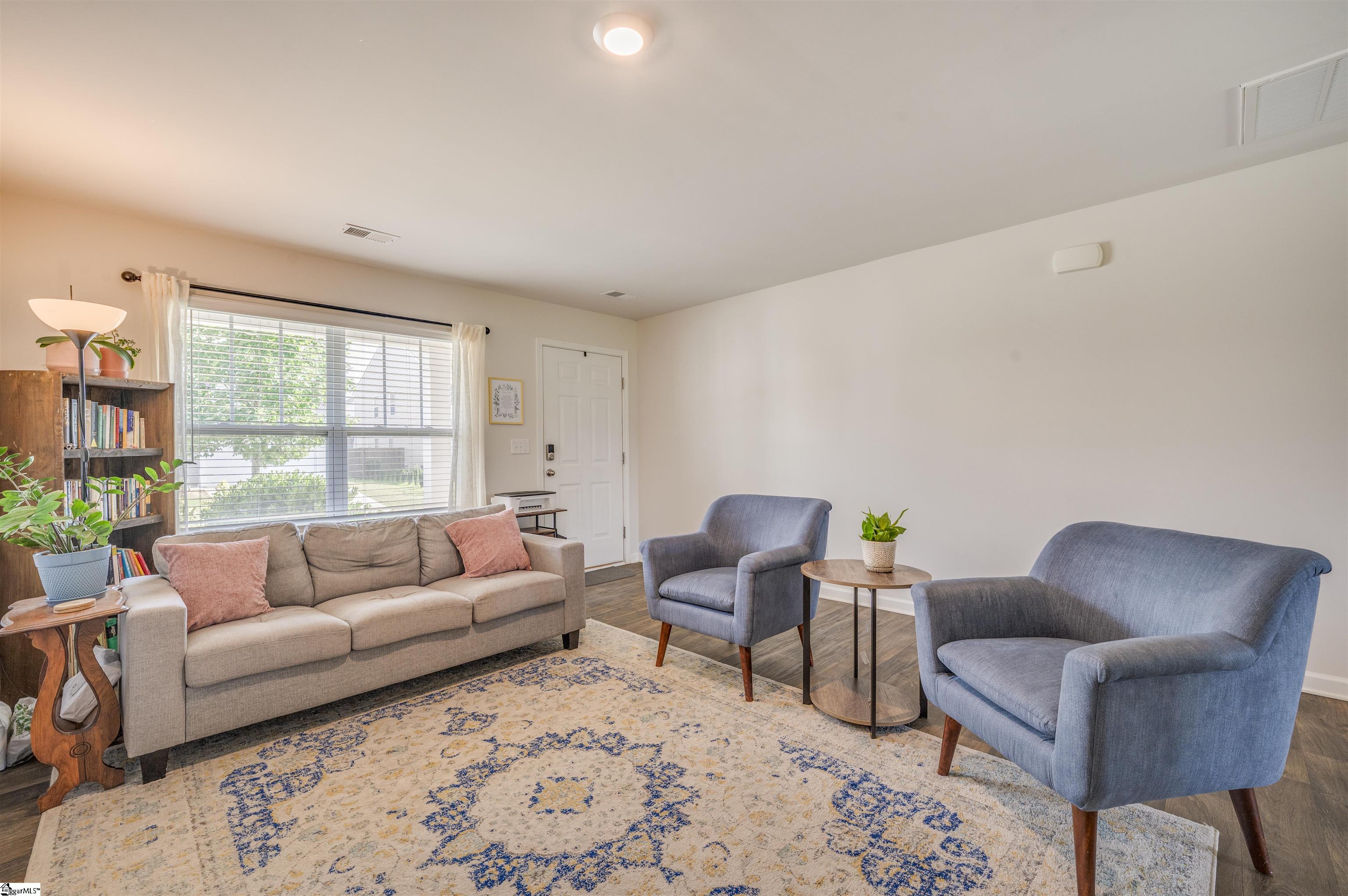 1092 Bridlebrook Trail Property Photo 4
