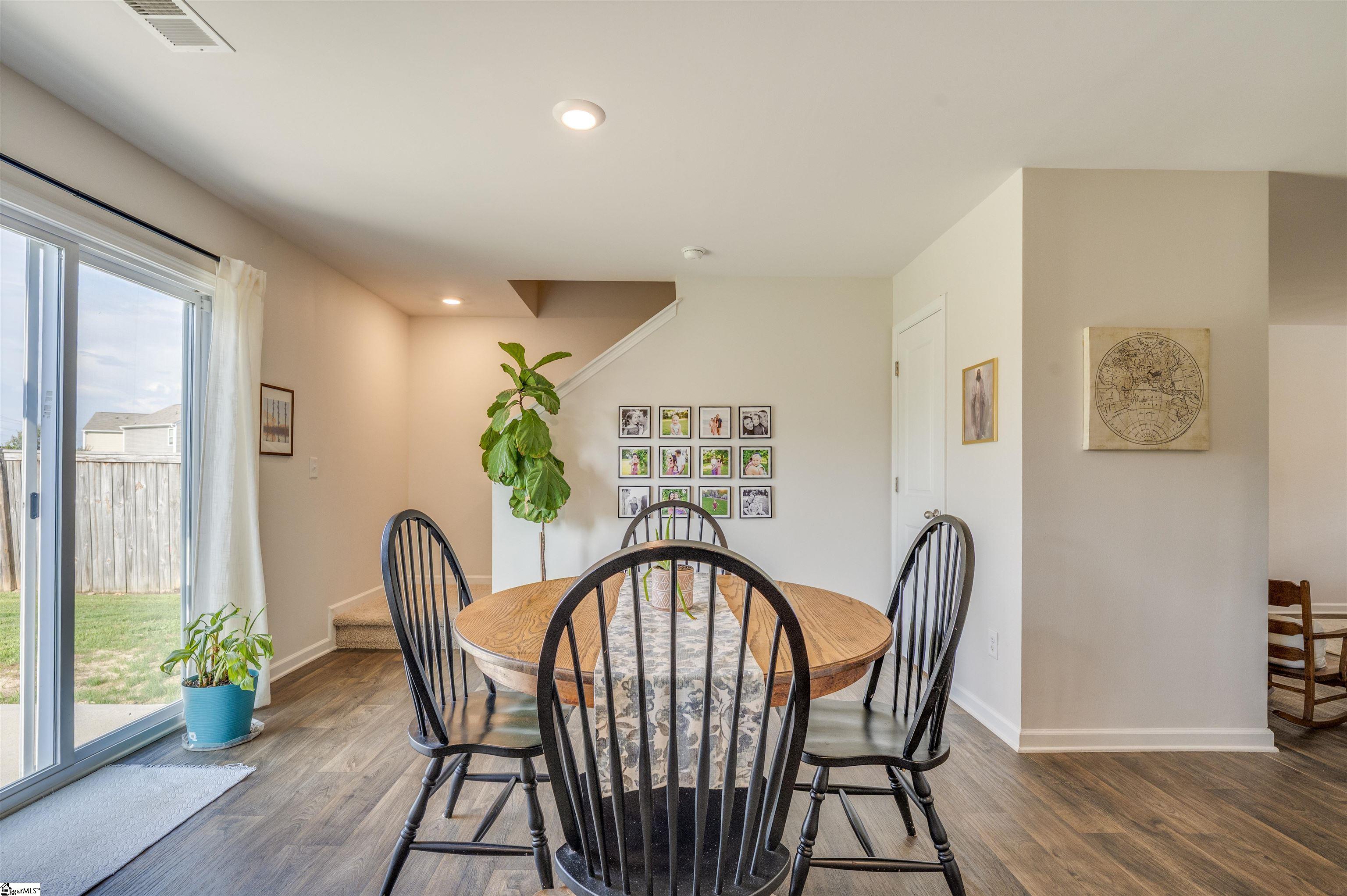 1092 Bridlebrook Trail Property Photo 10
