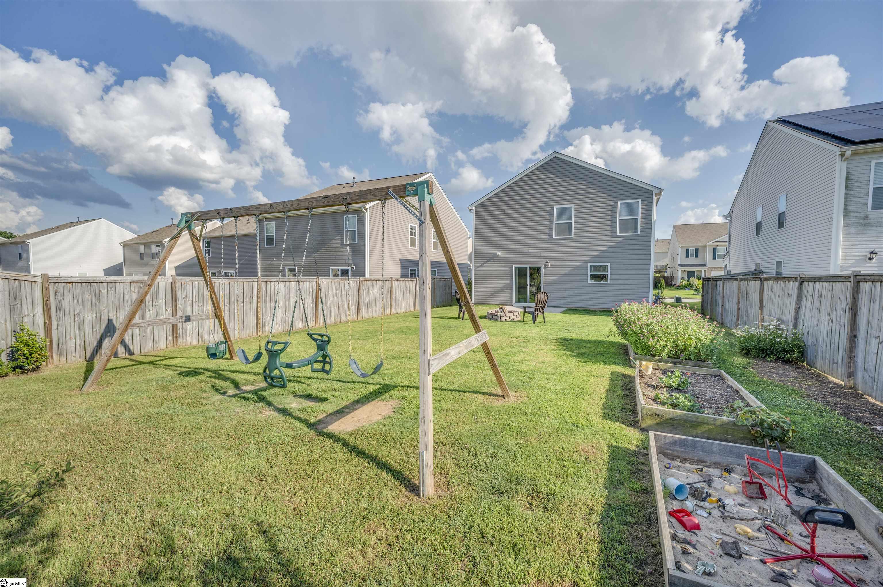 1092 Bridlebrook Trail Property Photo 29