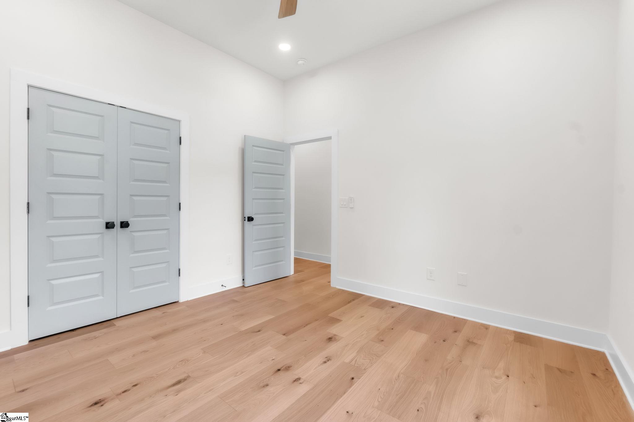 574 Paramount Drive Property Photo 32