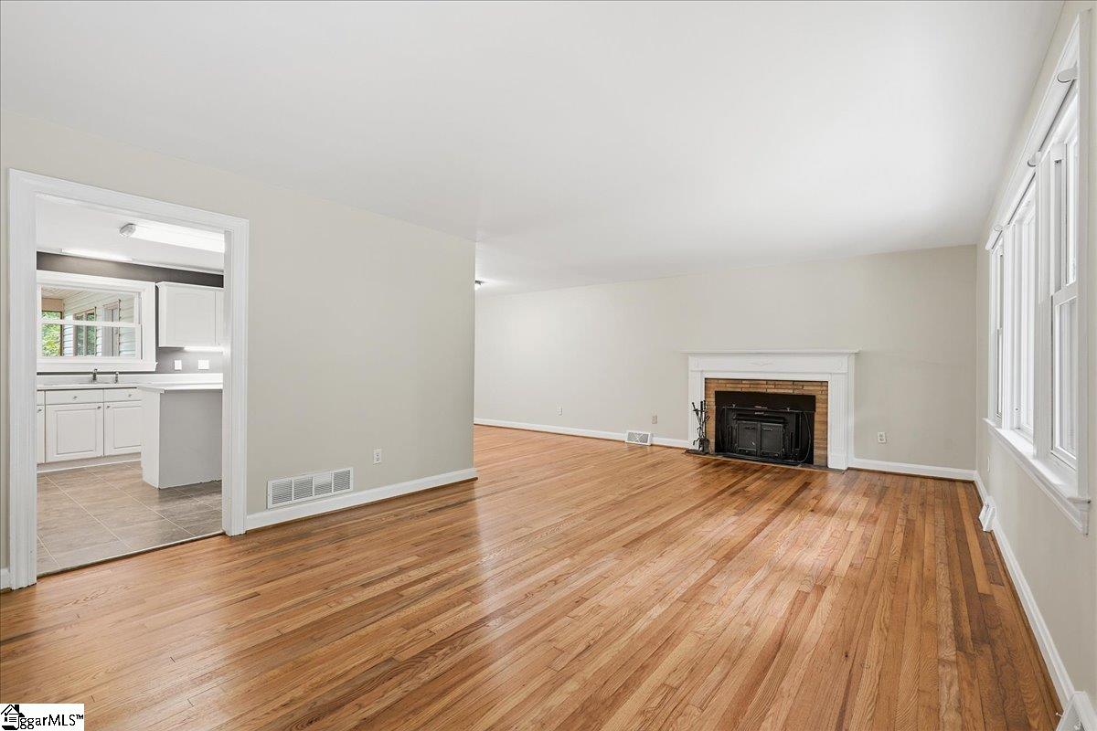 9 Yorkshire Drive Property Photo 5