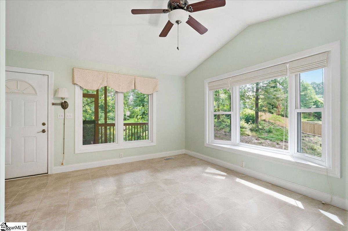 9 Yorkshire Drive Property Photo 16