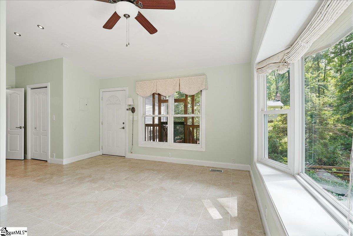 9 Yorkshire Drive Property Photo 17