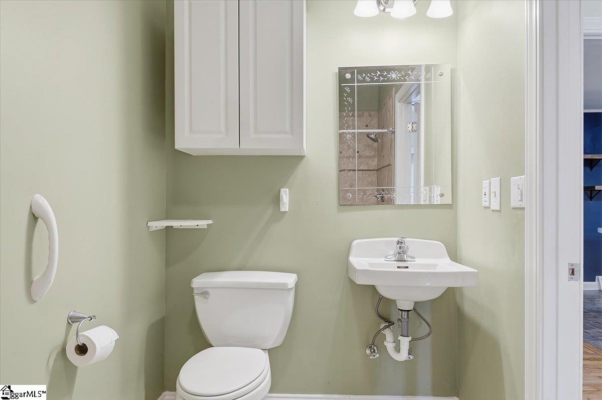 9 Yorkshire Drive Property Photo 19