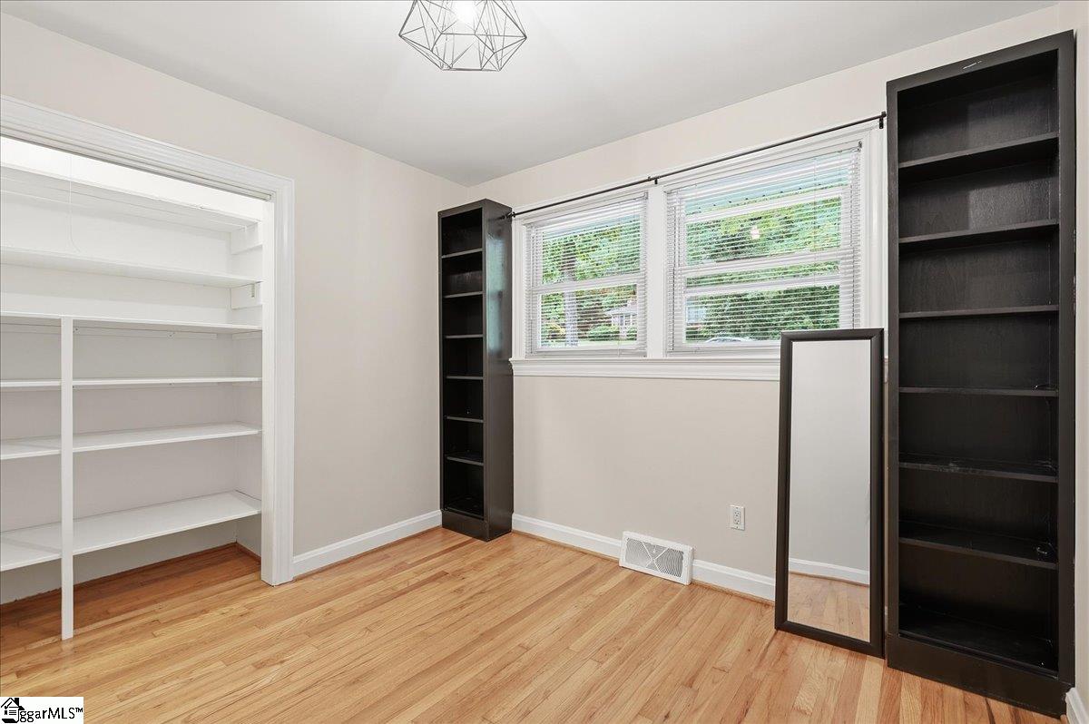 9 Yorkshire Drive Property Photo 22