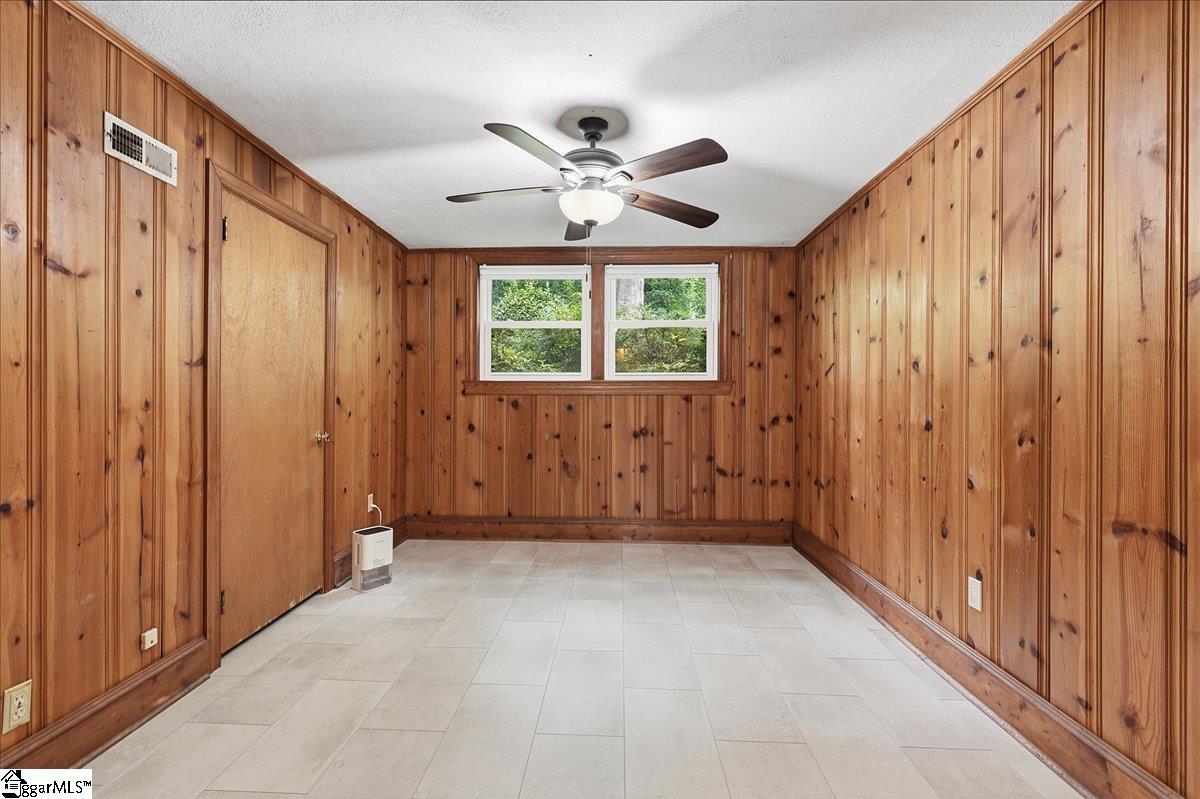 9 Yorkshire Drive Property Photo 28