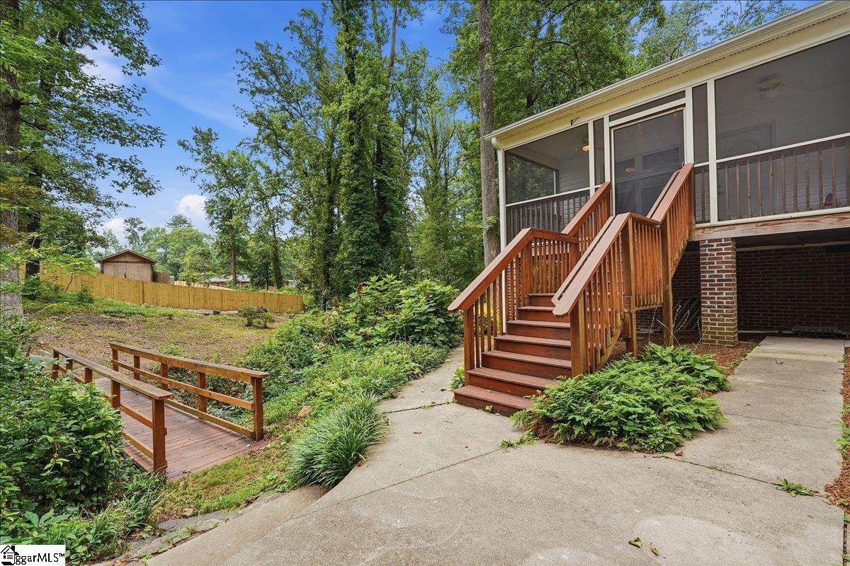 9 Yorkshire Drive Property Photo 33