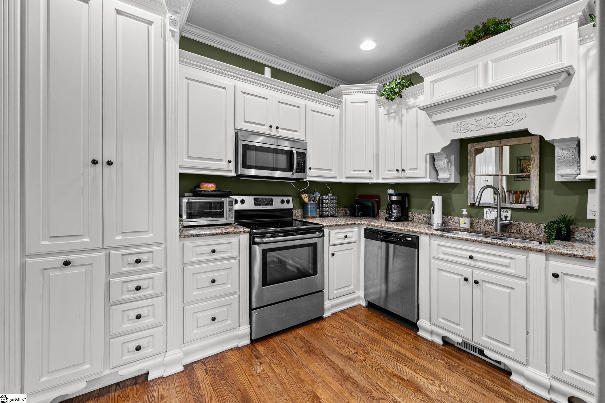 437 Ambiance Court Property Photo 11