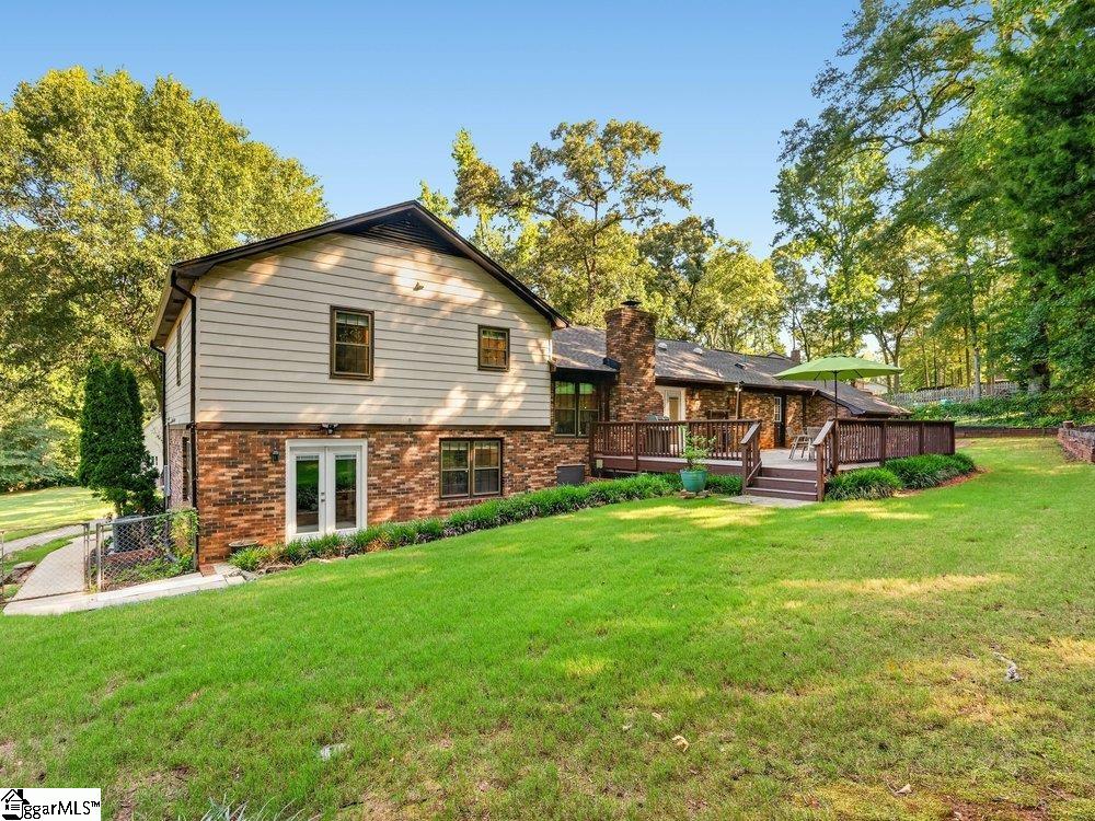 219 Oakwood Court Property Photo 31