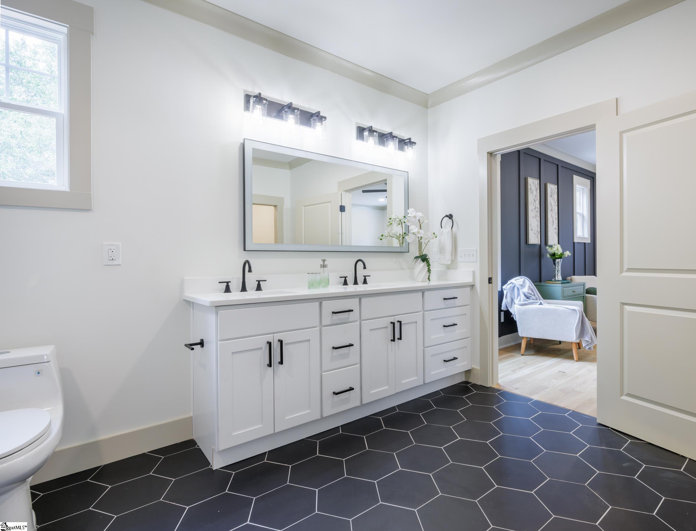 7 Dixie Avenue Property Photo 17