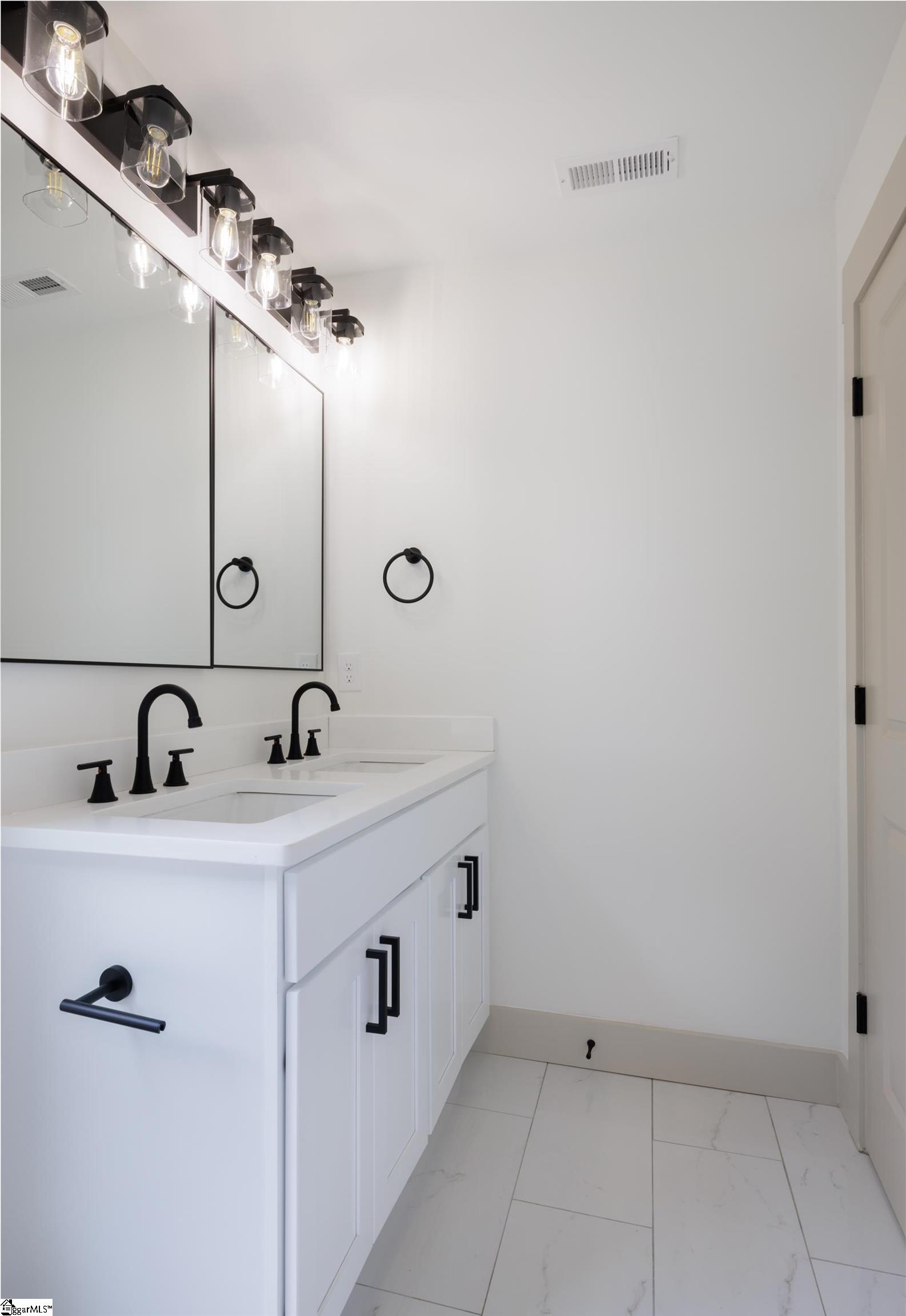 7 Dixie Avenue Property Photo 21