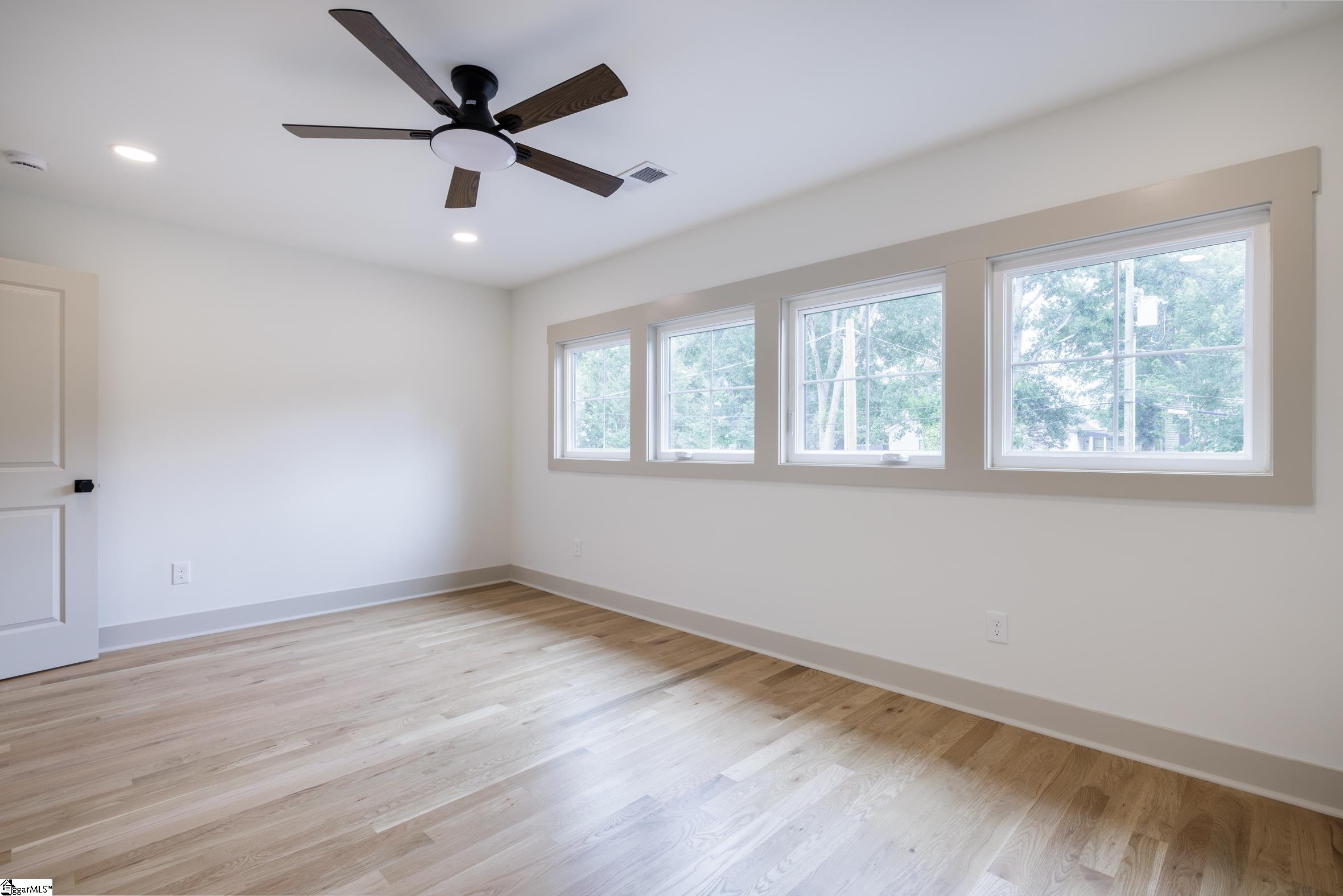 7 Dixie Avenue Property Photo 40