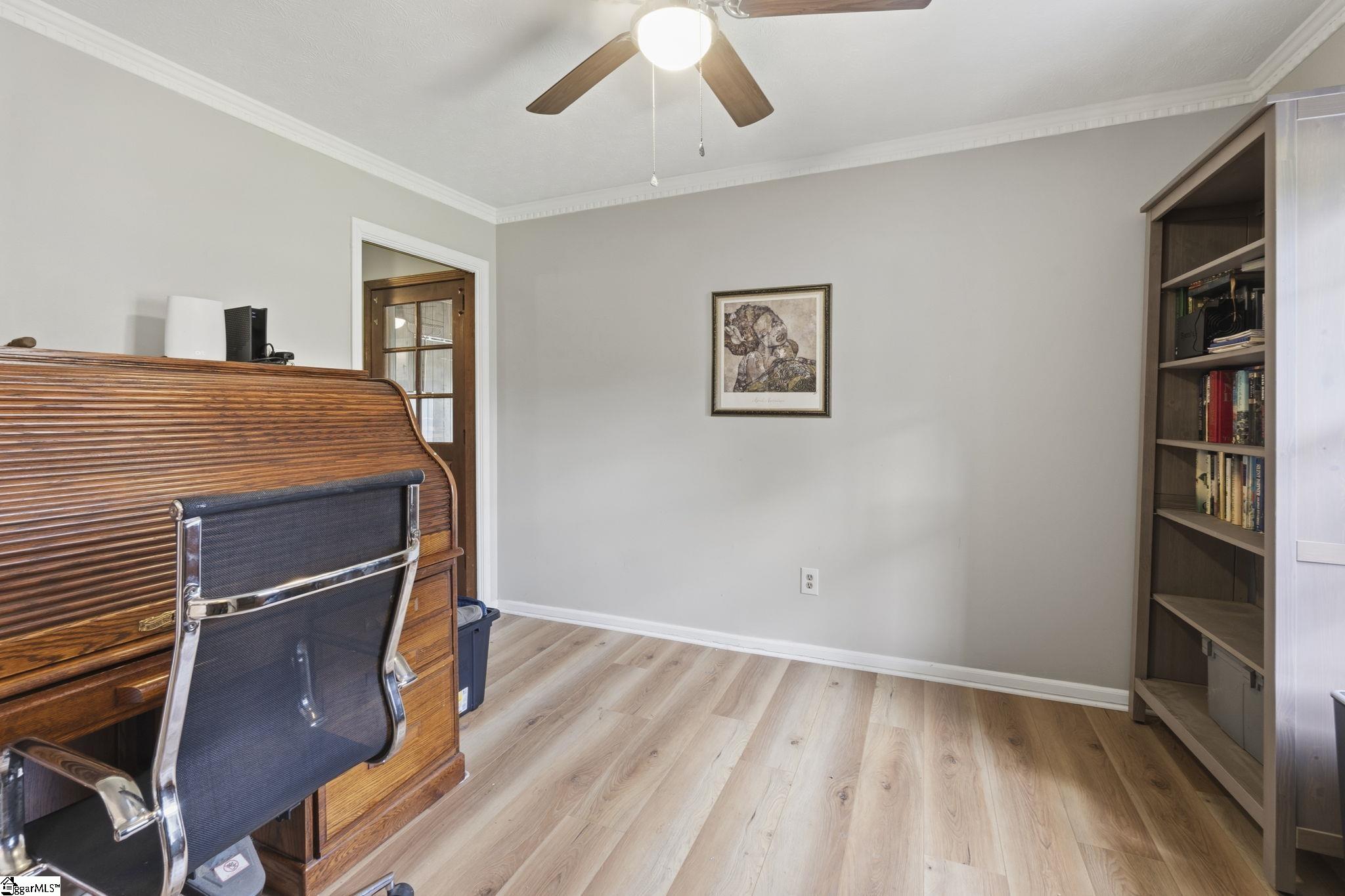 200 Pine Wood Drive Property Photo 9