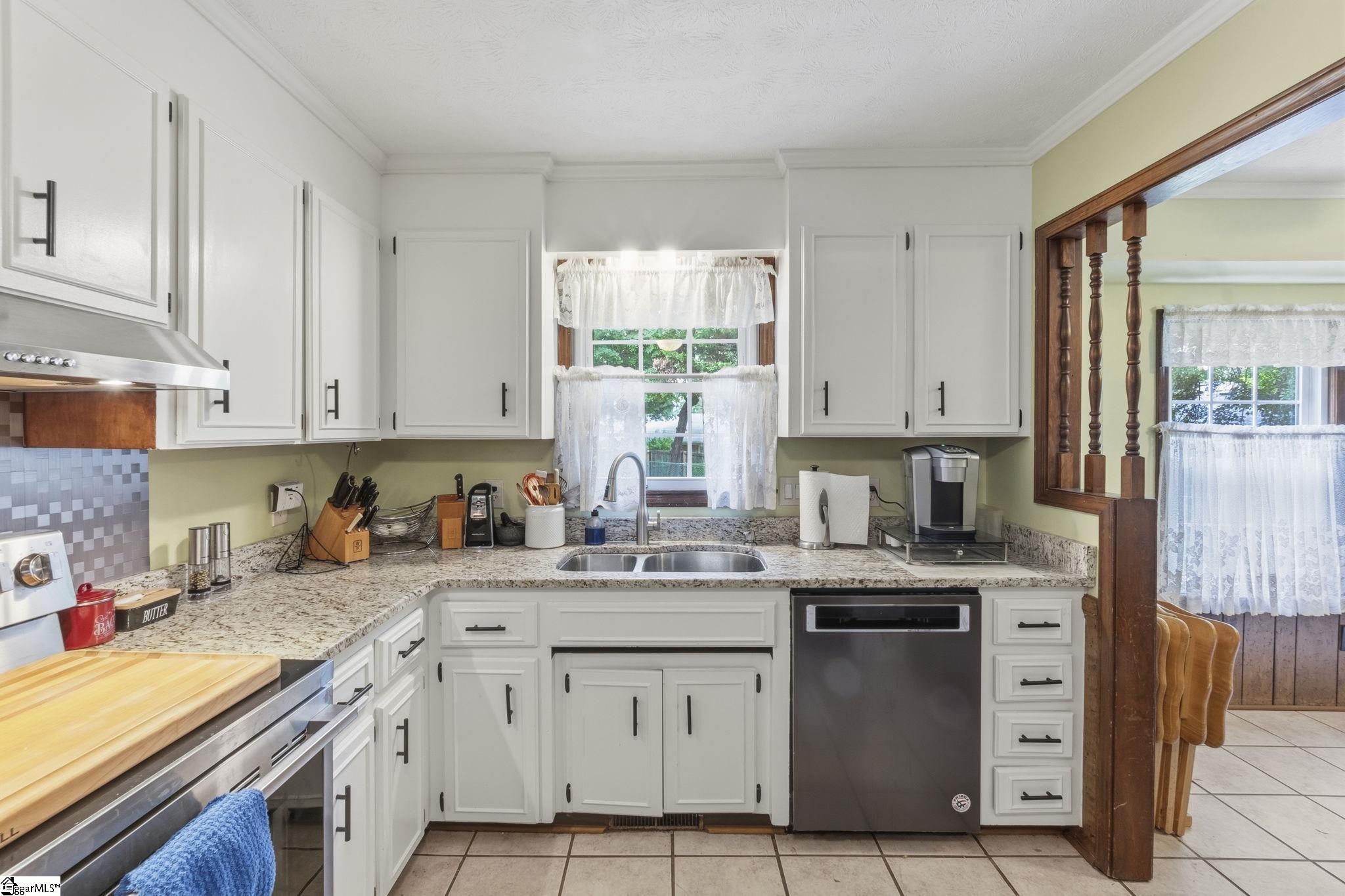 200 Pine Wood Drive Property Photo 11