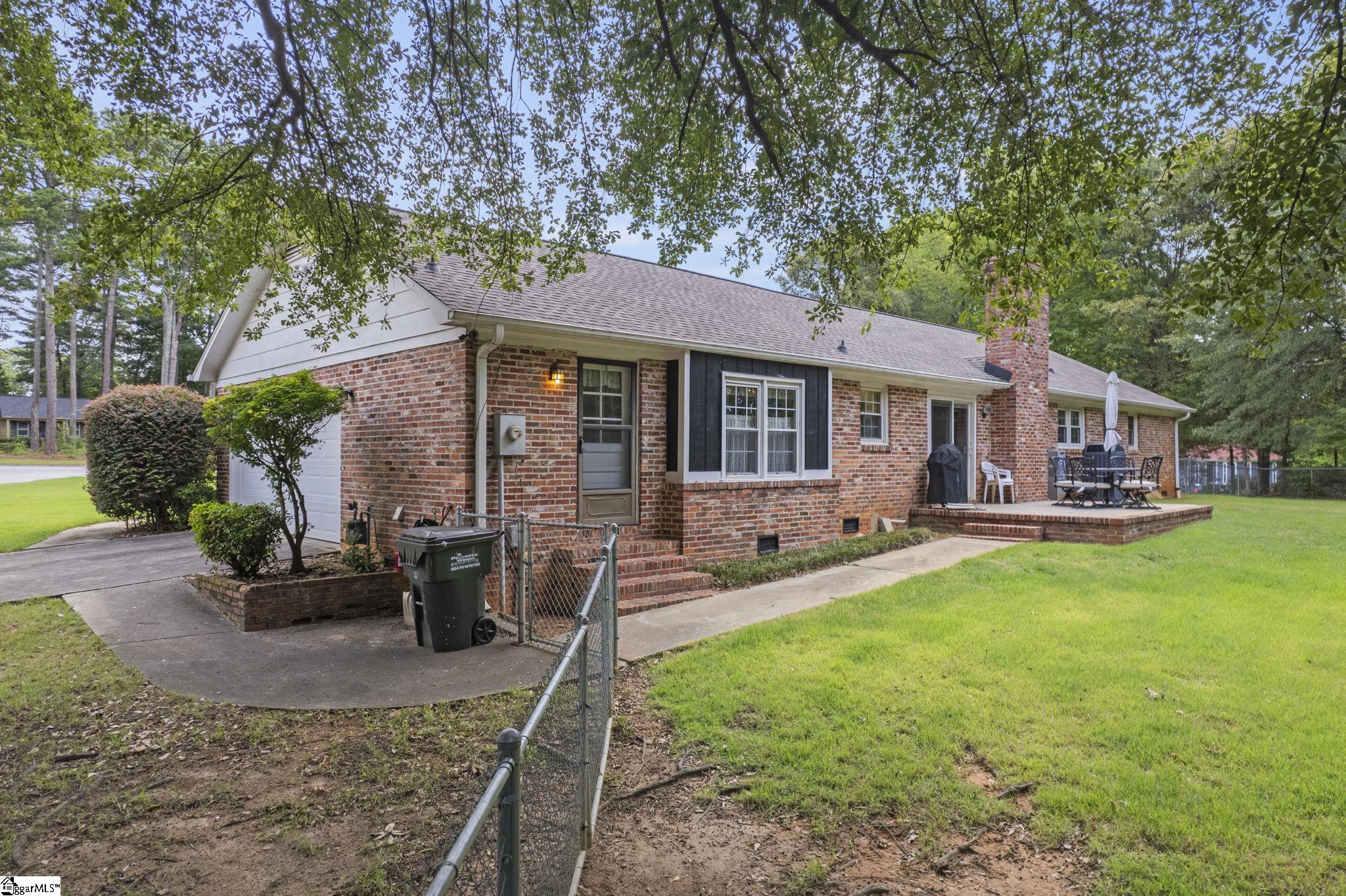 200 Pine Wood Drive Property Photo 26