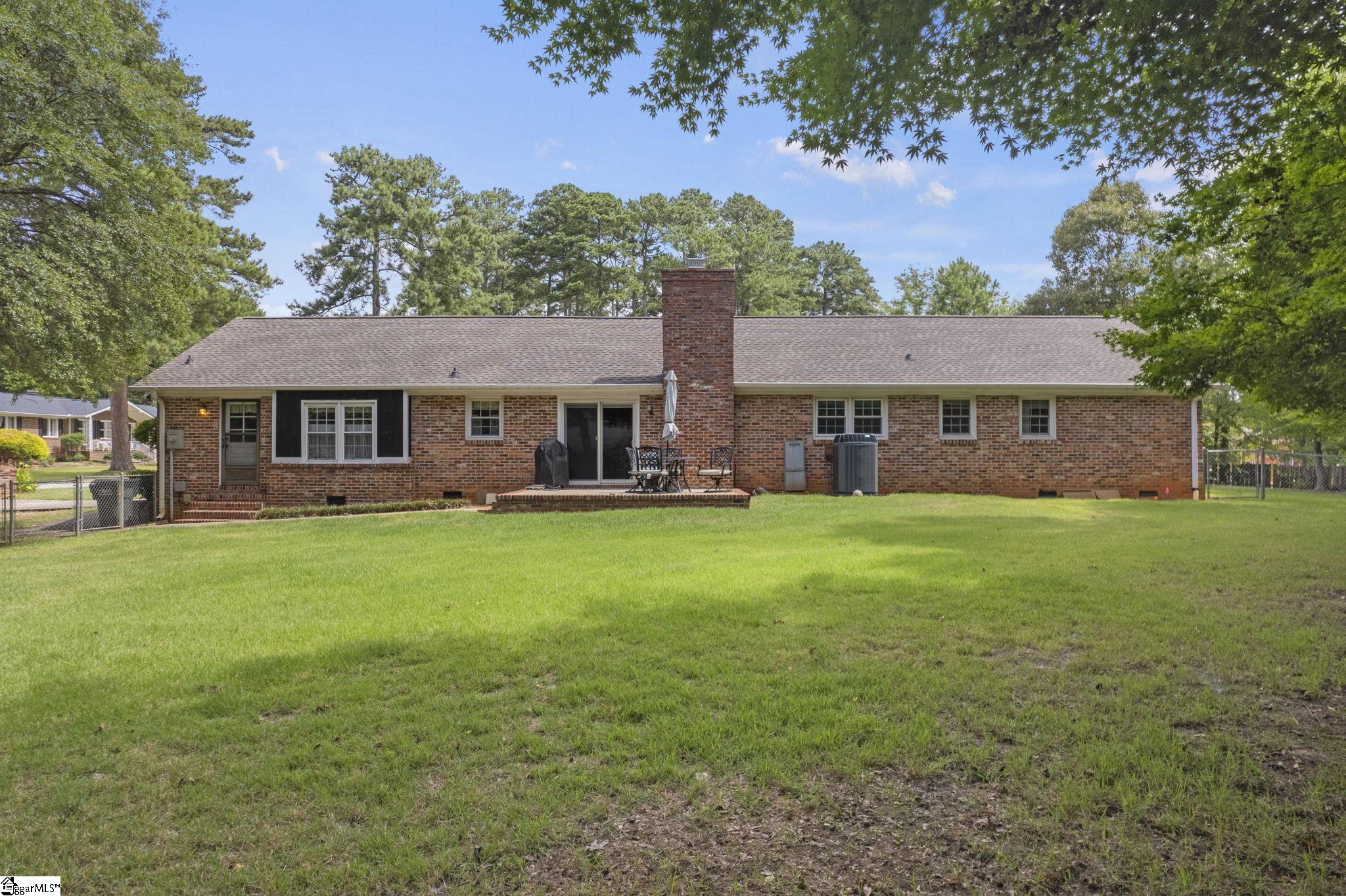 200 Pine Wood Drive Property Photo 27