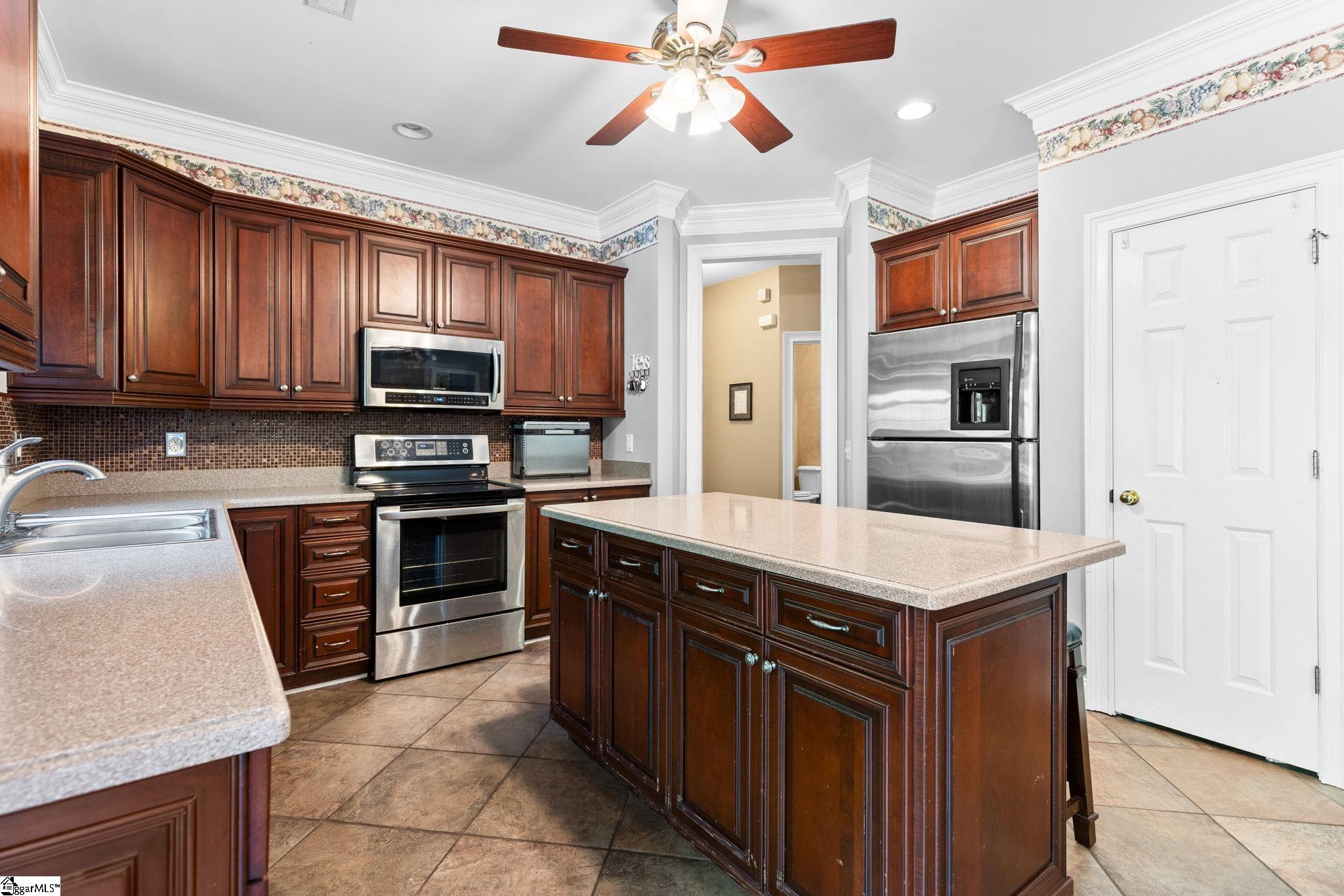 703 Garnett Way Property Photo 11