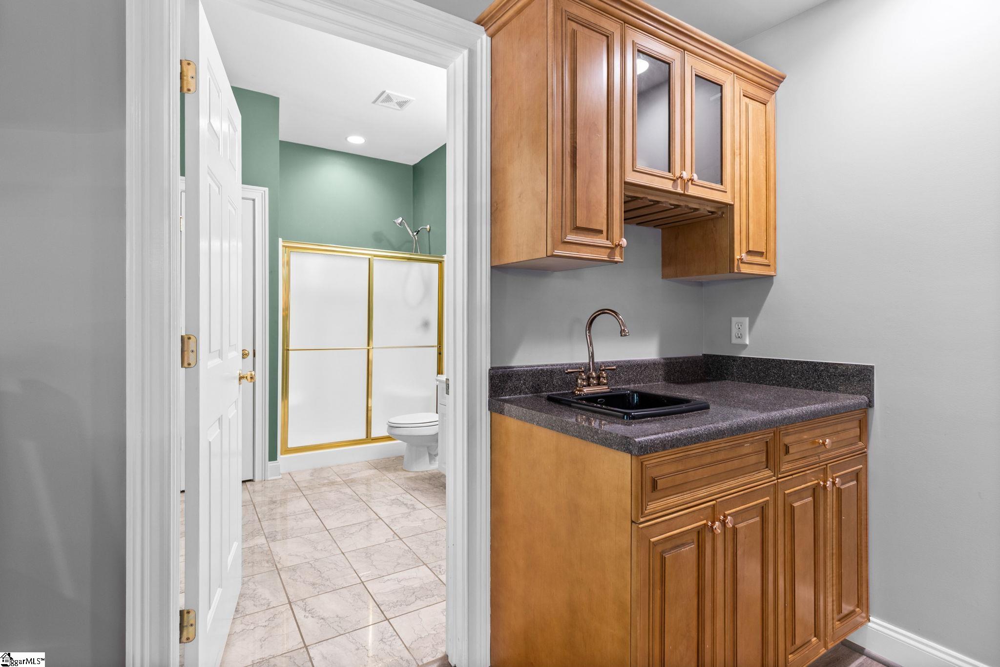 703 Garnett Way Property Photo 34