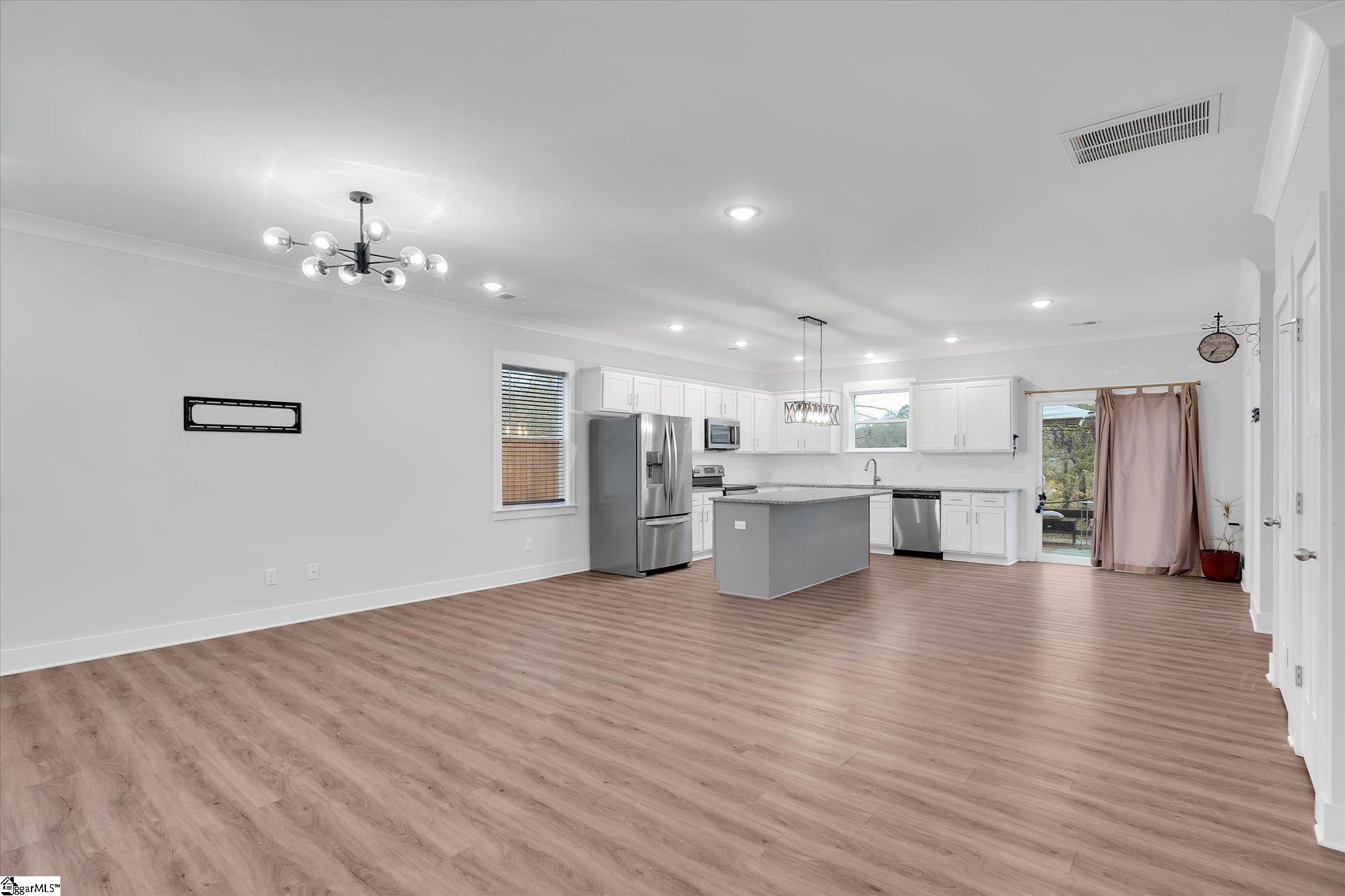 33 Parker Street Property Photo 4