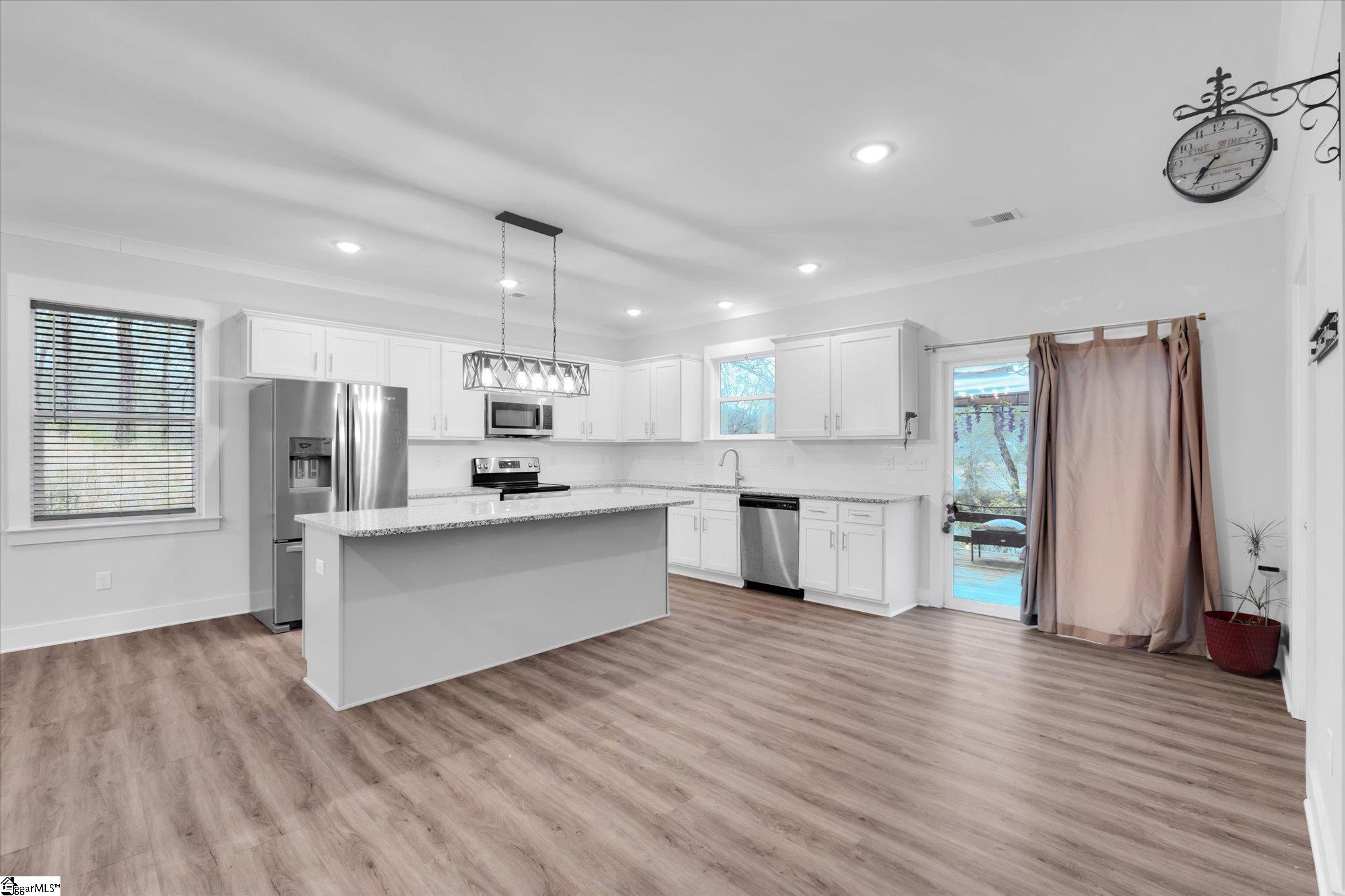 33 Parker Street Property Photo 8