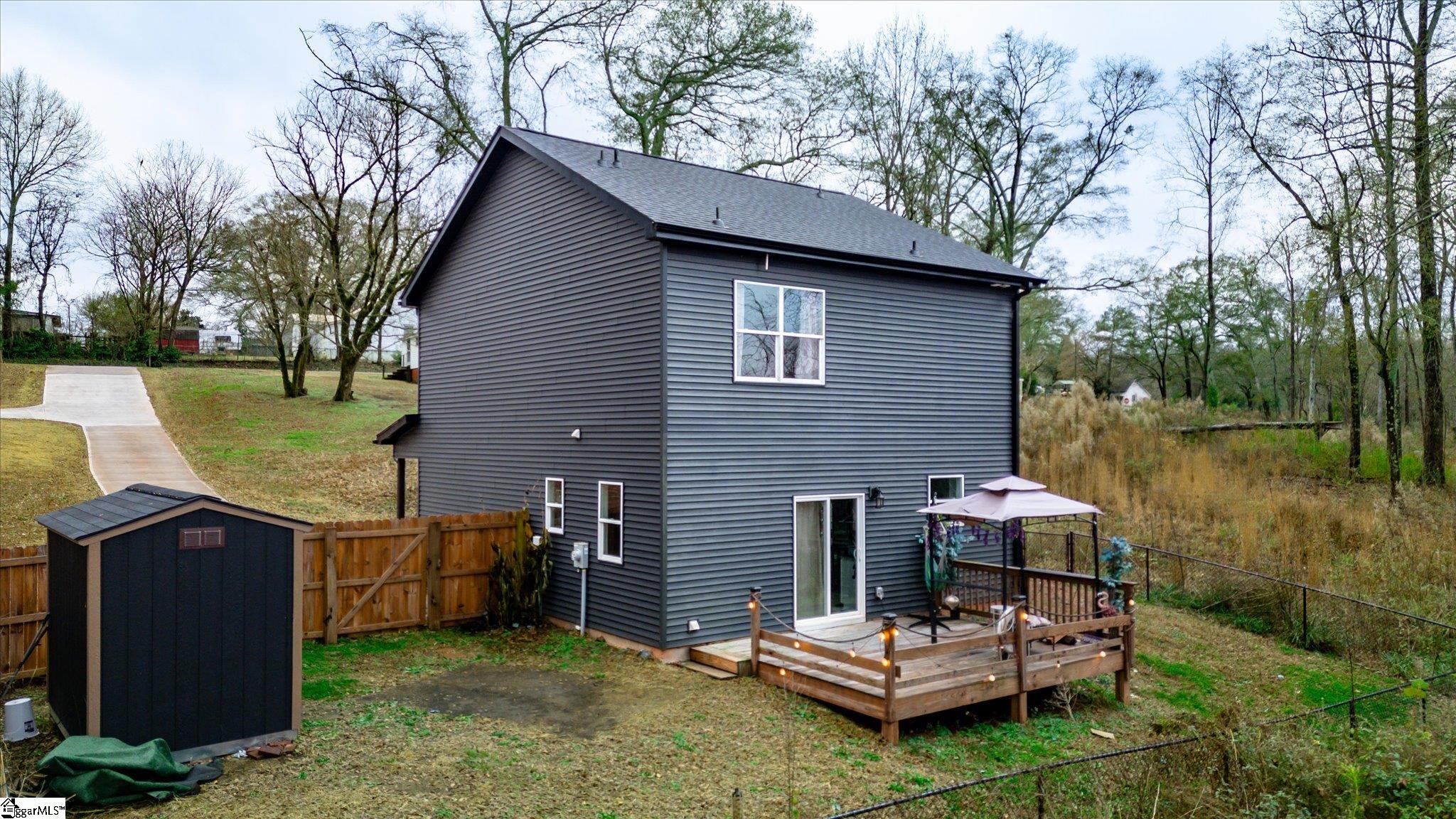 33 Parker Street Property Photo 23