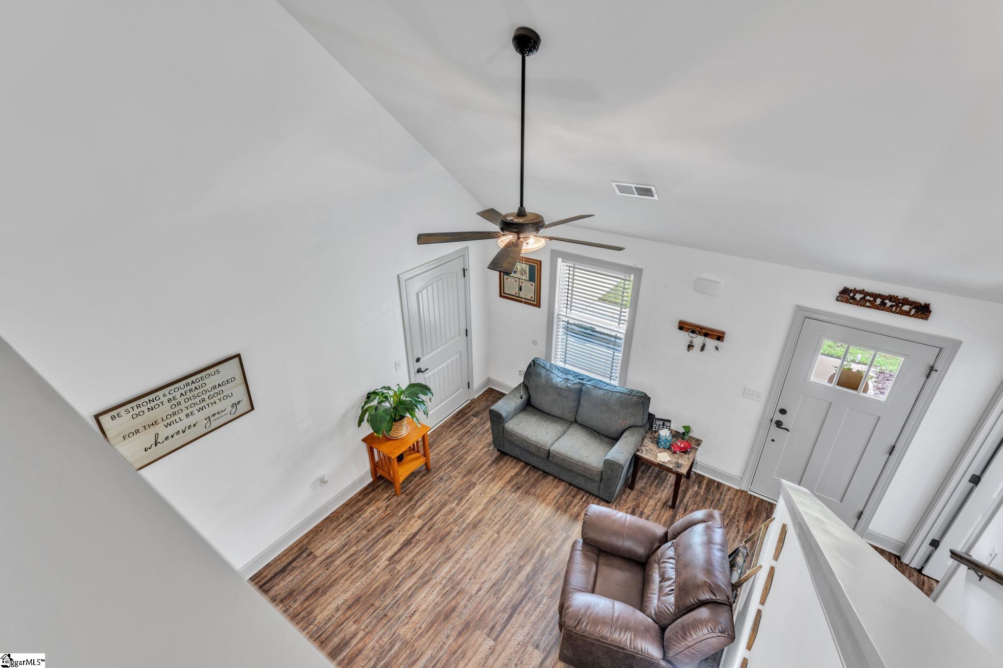 180 Hunter Drive Property Photo 13