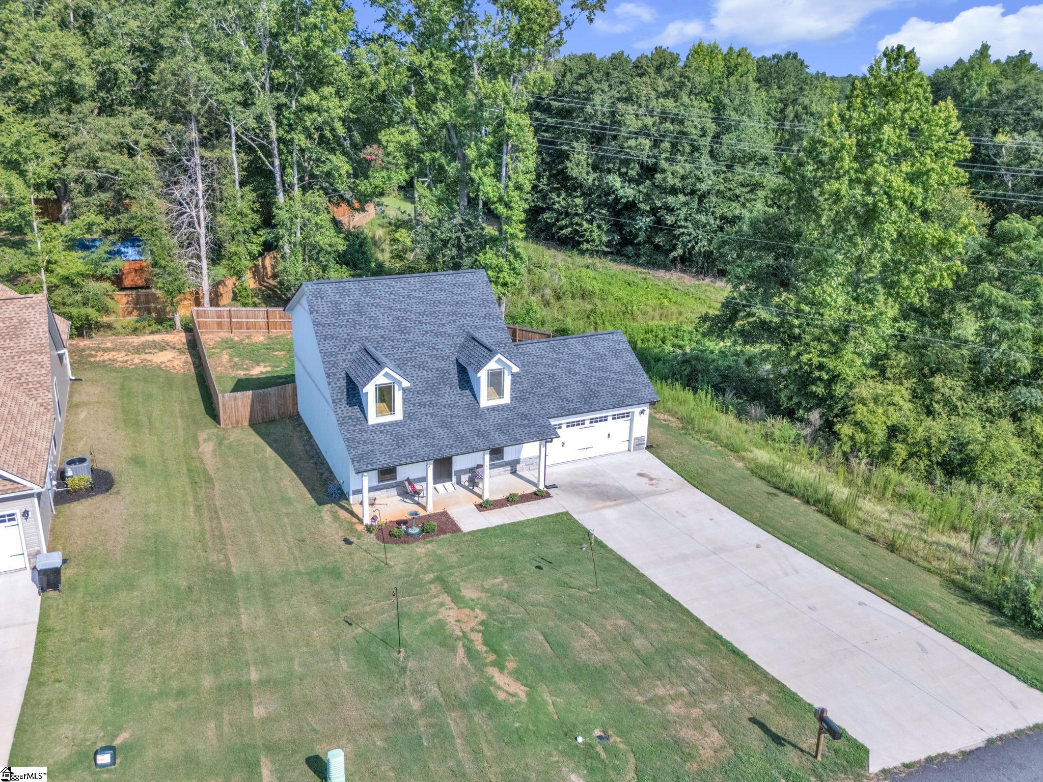 180 Hunter Drive Property Photo 40