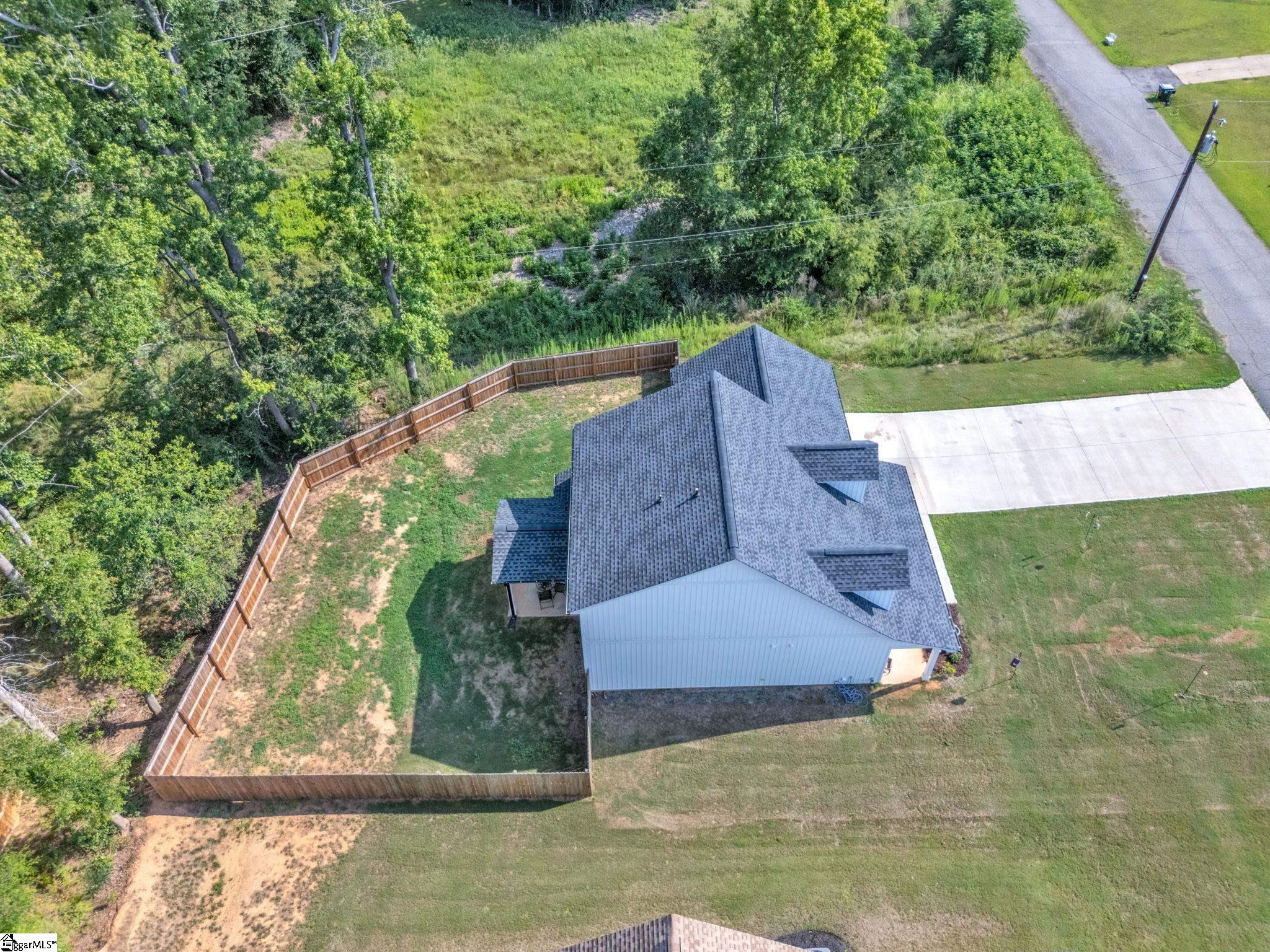 180 Hunter Drive Property Photo 41