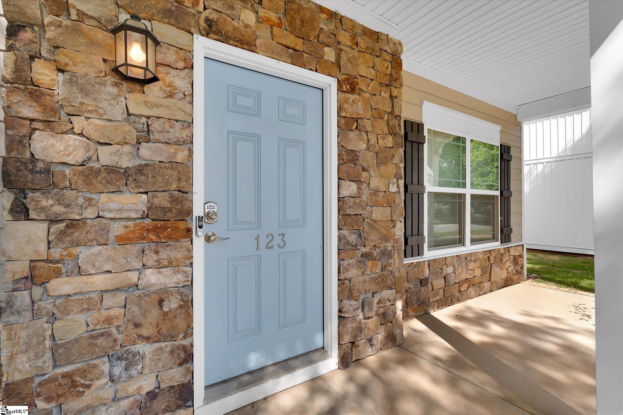 123 Carruth Street Property Photo 2