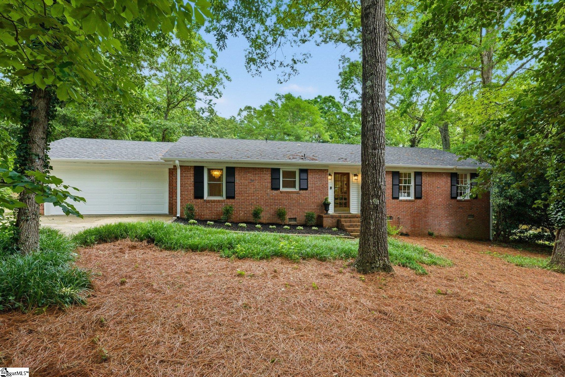 160 Carolina Way Property Photo 2