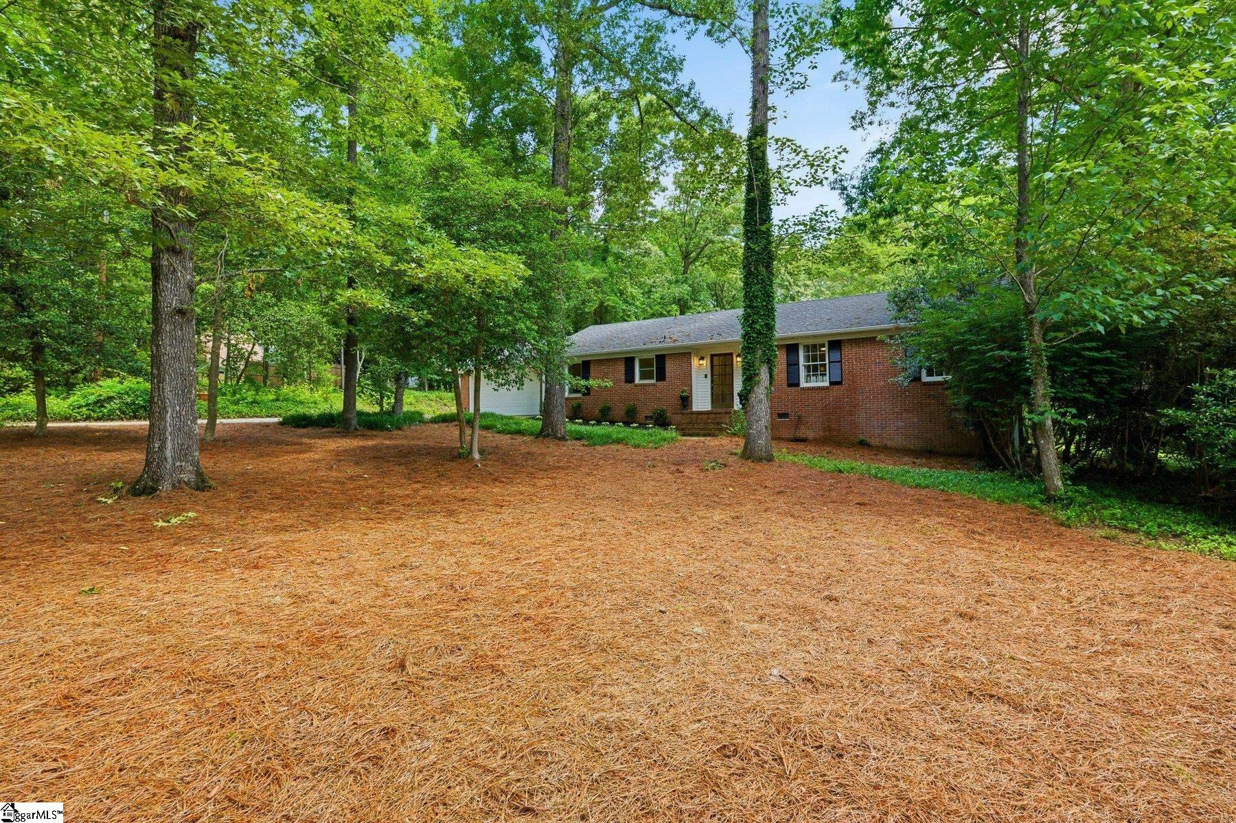 160 Carolina Way Property Photo 3