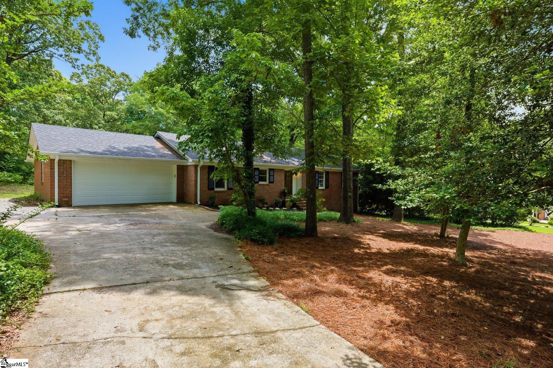 160 Carolina Way Property Photo 6