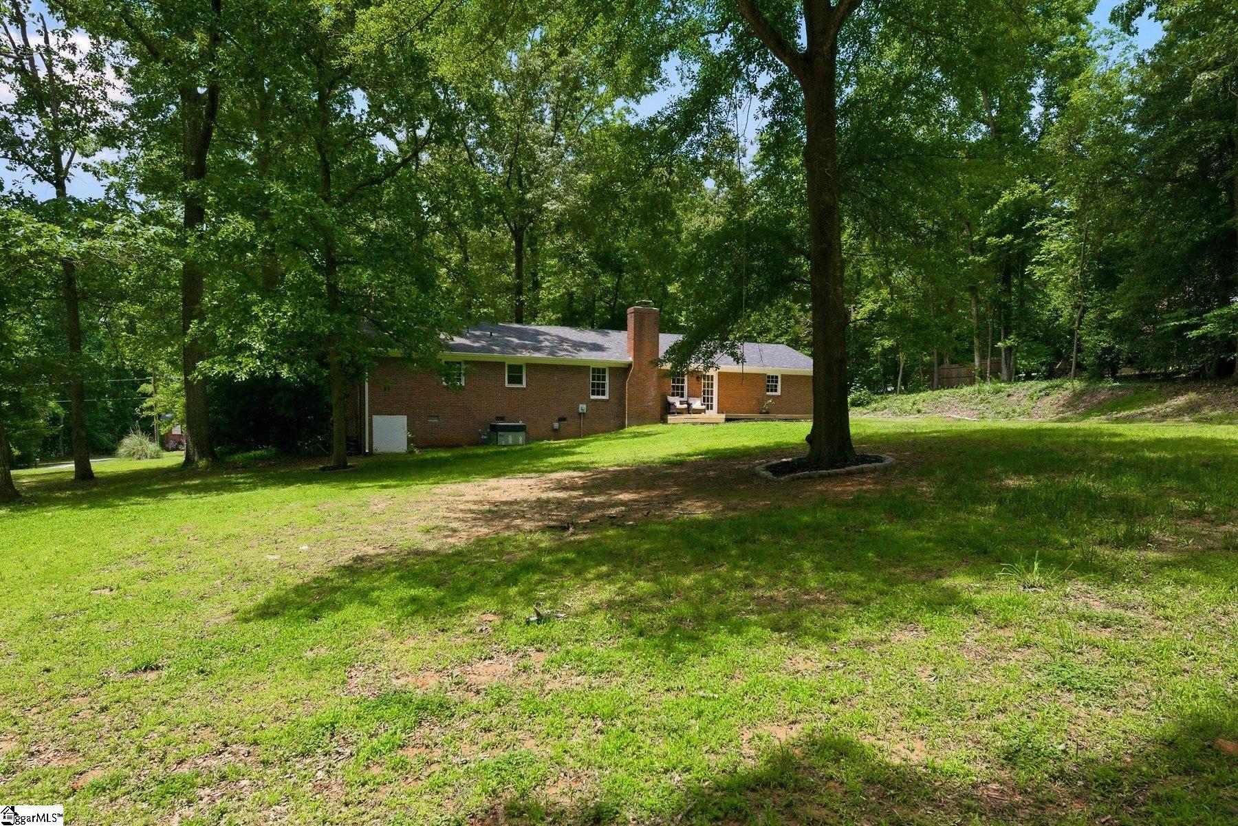 160 Carolina Way Property Photo 9