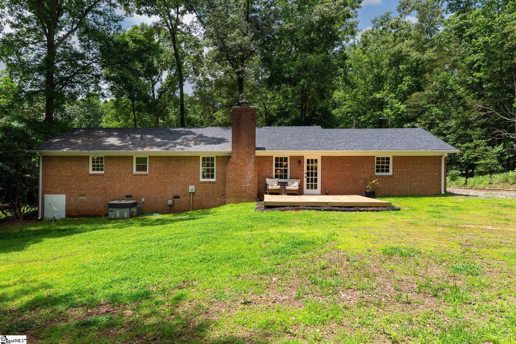 160 Carolina Way Property Photo 11