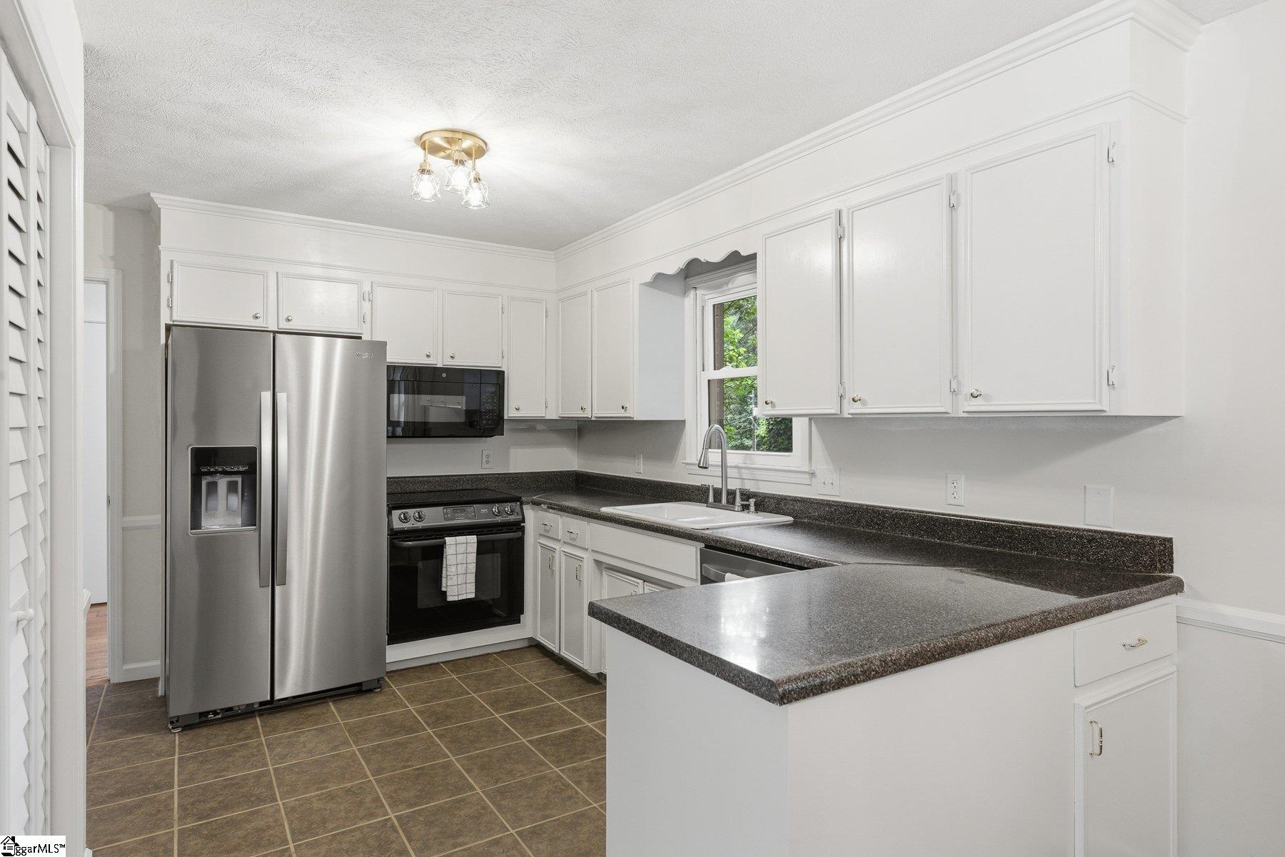 160 Carolina Way Property Photo 15