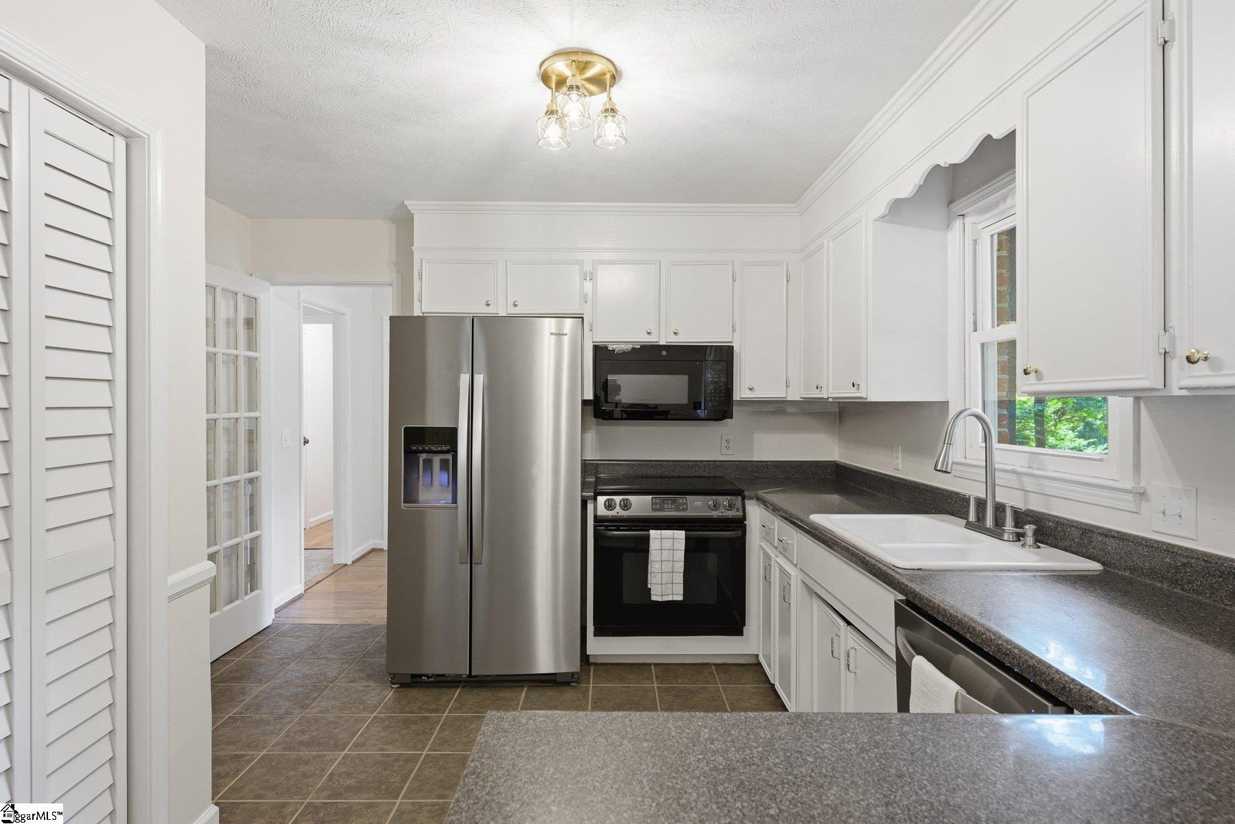 160 Carolina Way Property Photo 16
