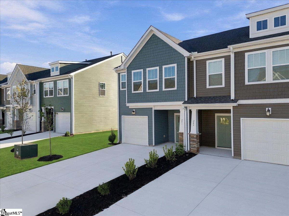241 Cali Way Property Photo 2