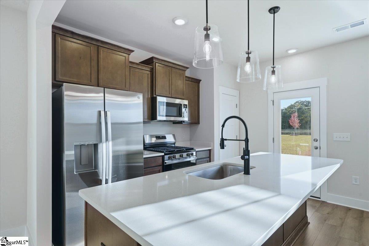 241 Cali Way Property Photo 6