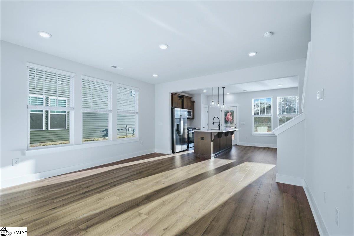 241 Cali Way Property Photo 10