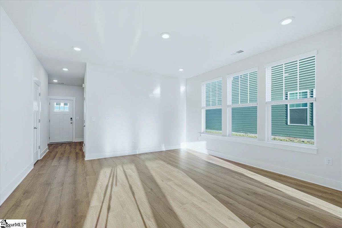 241 Cali Way Property Photo 12