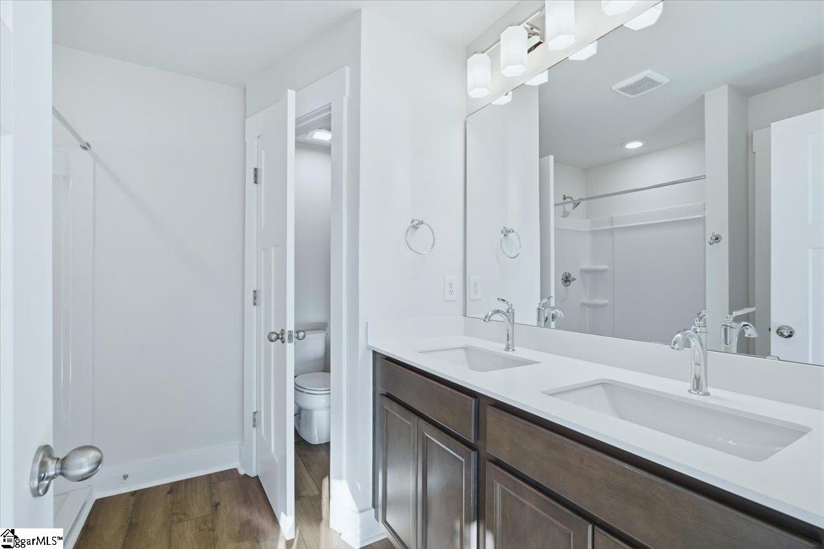 241 Cali Way Property Photo 20