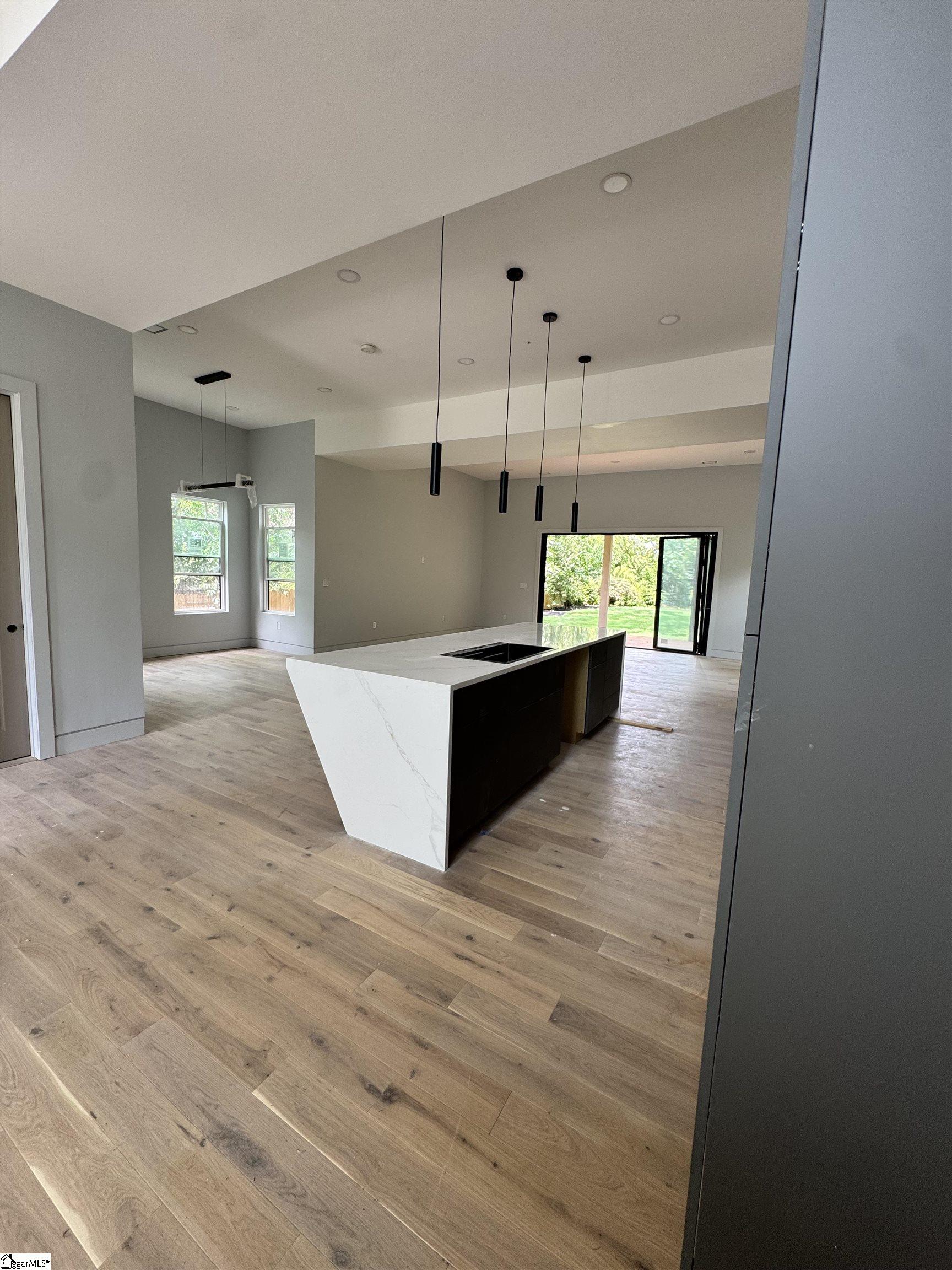 222 Buist Avenue Property Photo 3