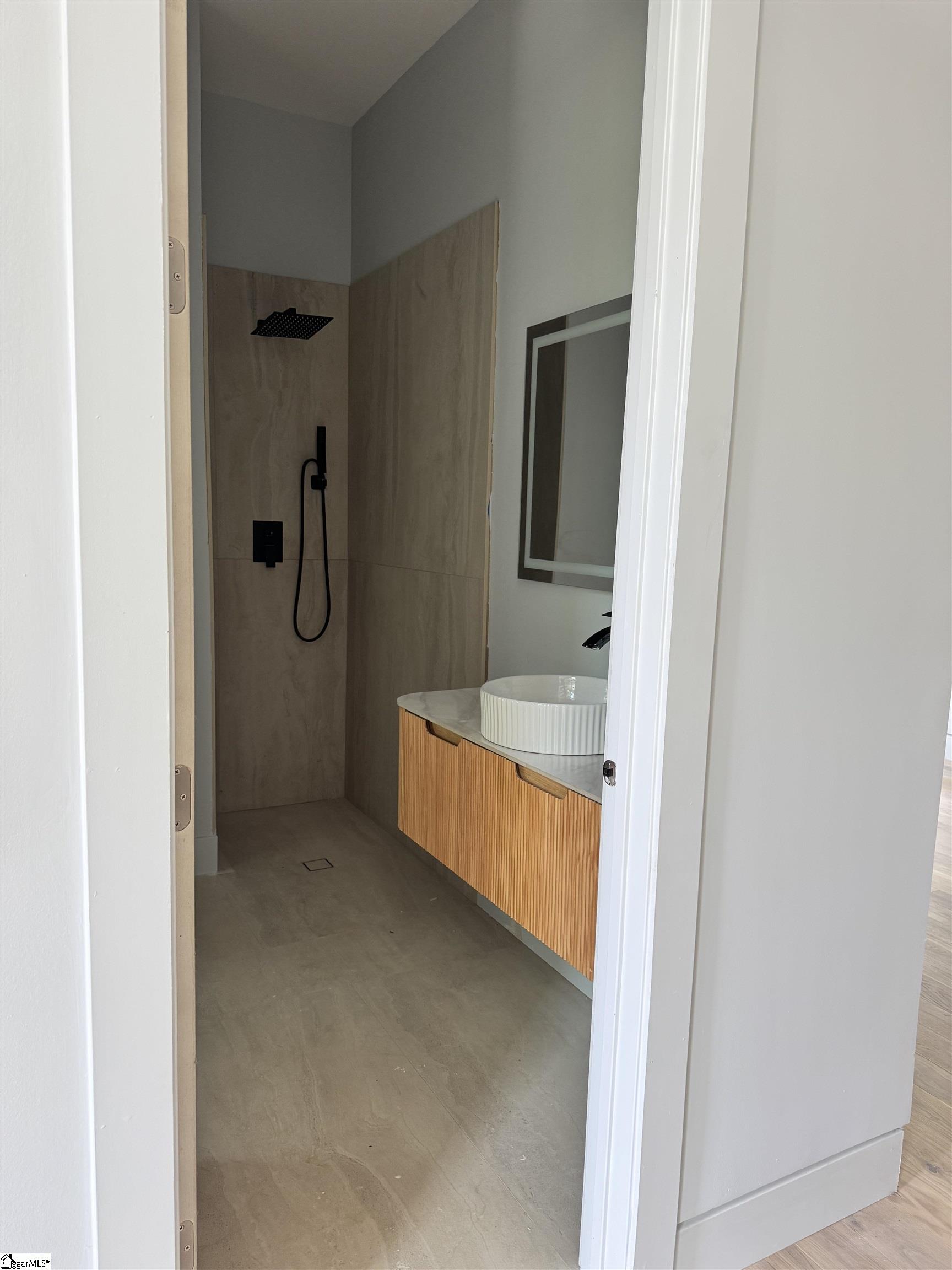 222 Buist Avenue Property Photo 6