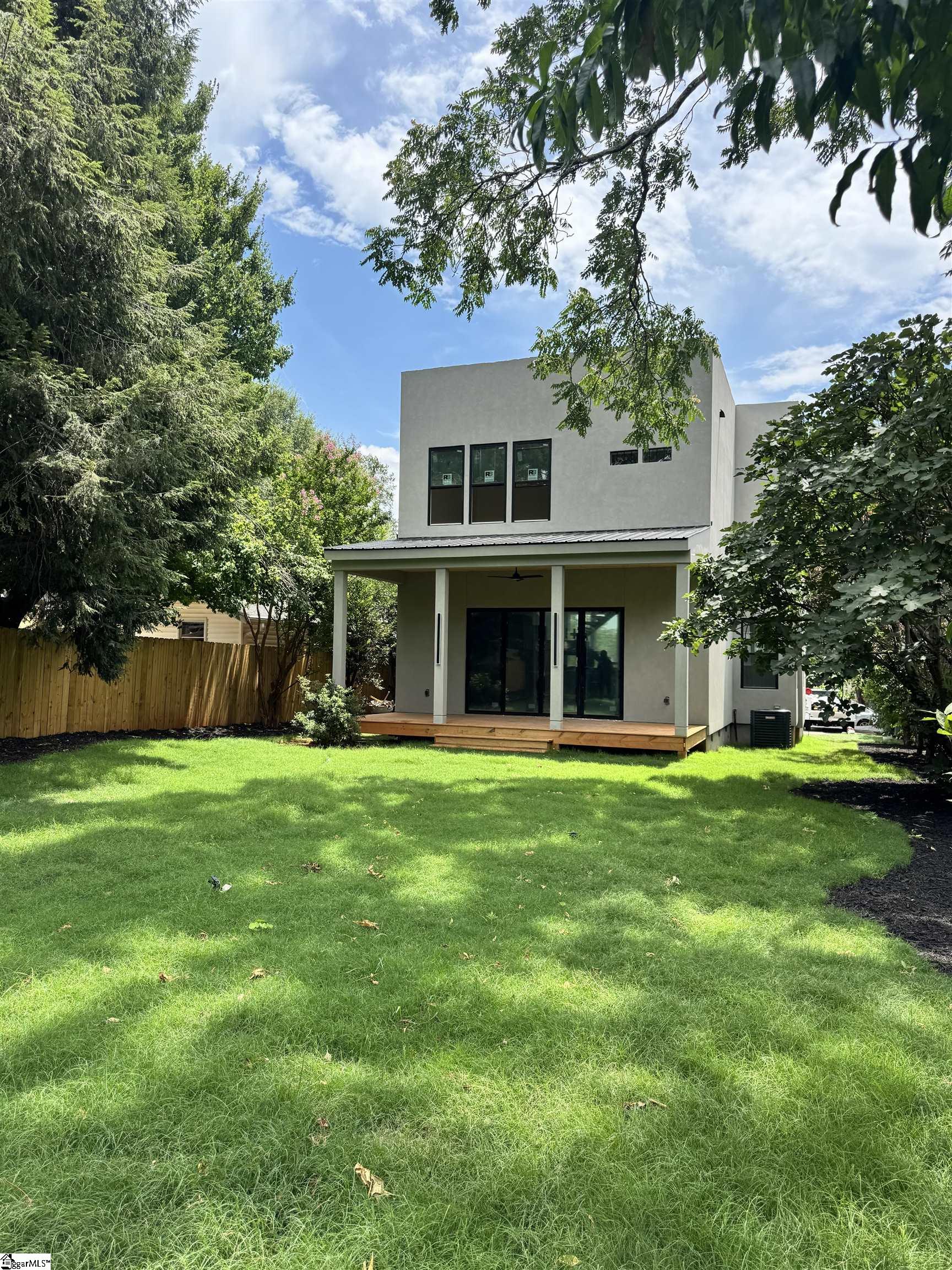 222 Buist Avenue Property Photo 16