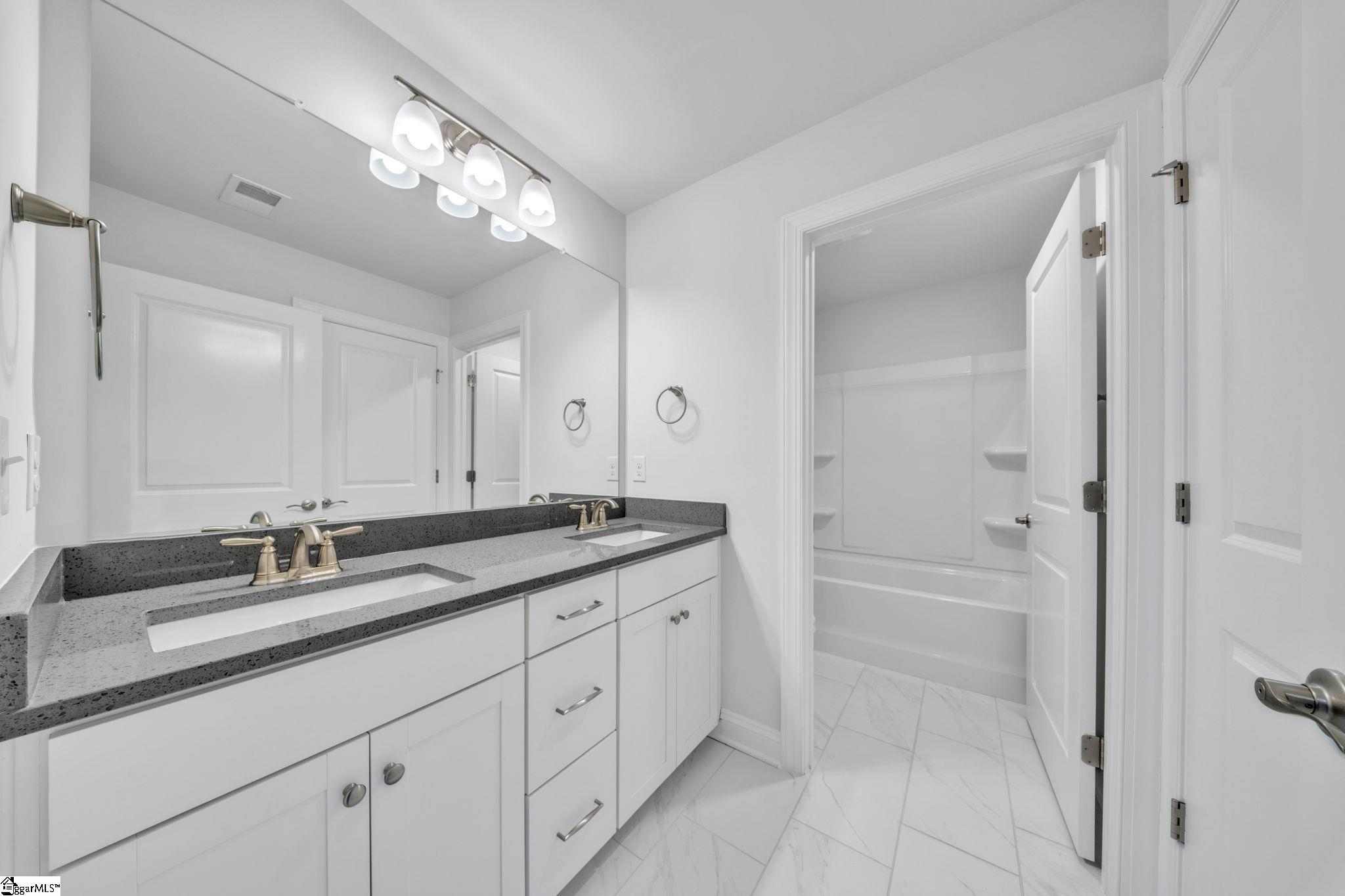 8 Belterra Drive Property Photo 20