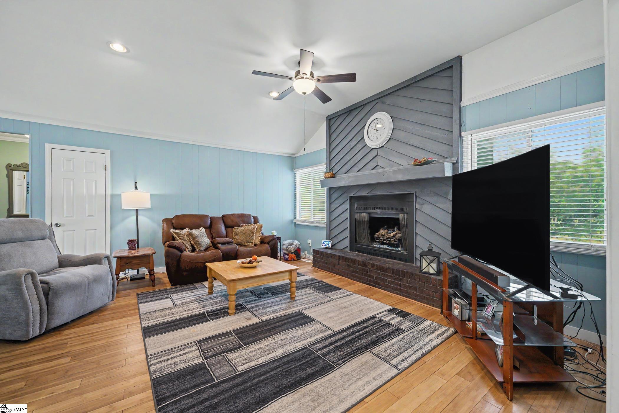 200 Belmont Stakes Property Photo 7